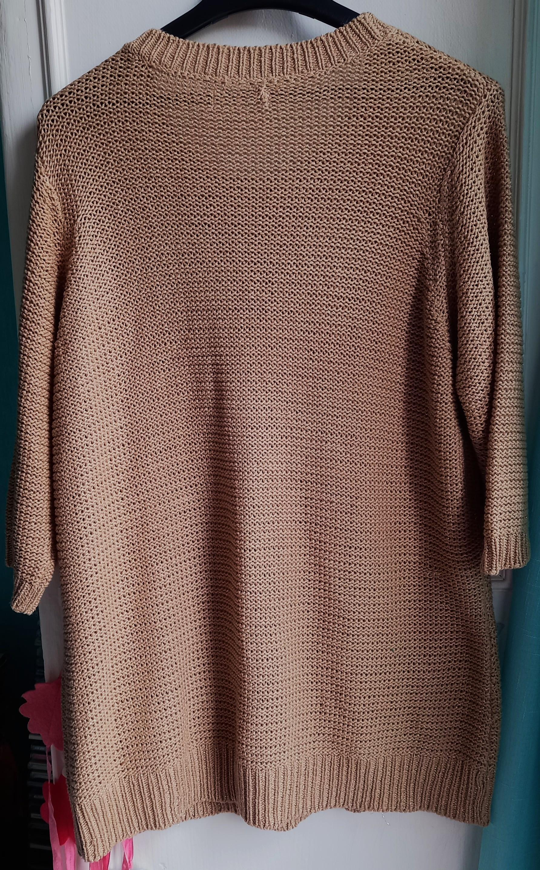 troc de troc pull beige doré. reserve. image 1