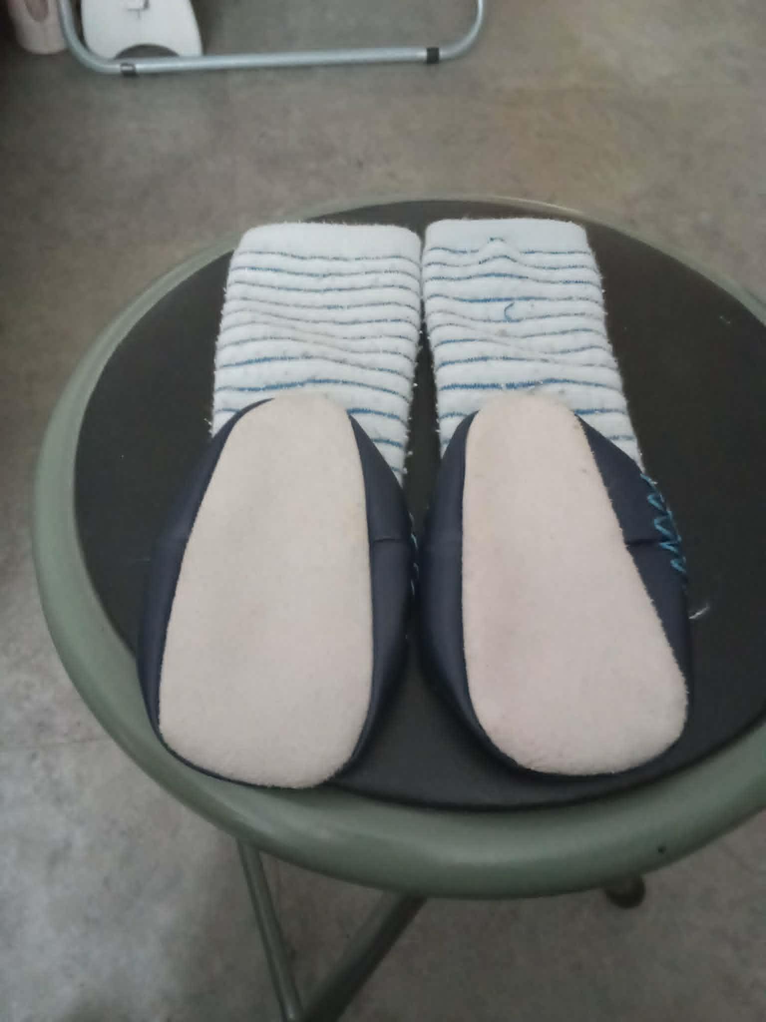 troc de troc chaussette  souliers  1 an bleu  avec nounours dessus image 1