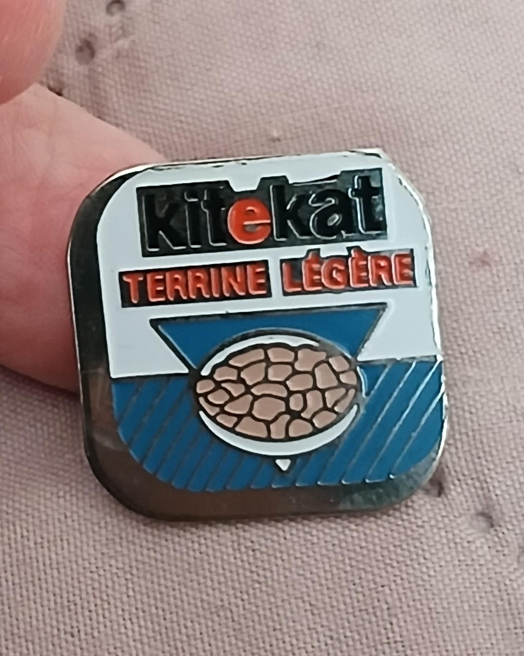 troc de troc un pins ' kitekat ' image 1