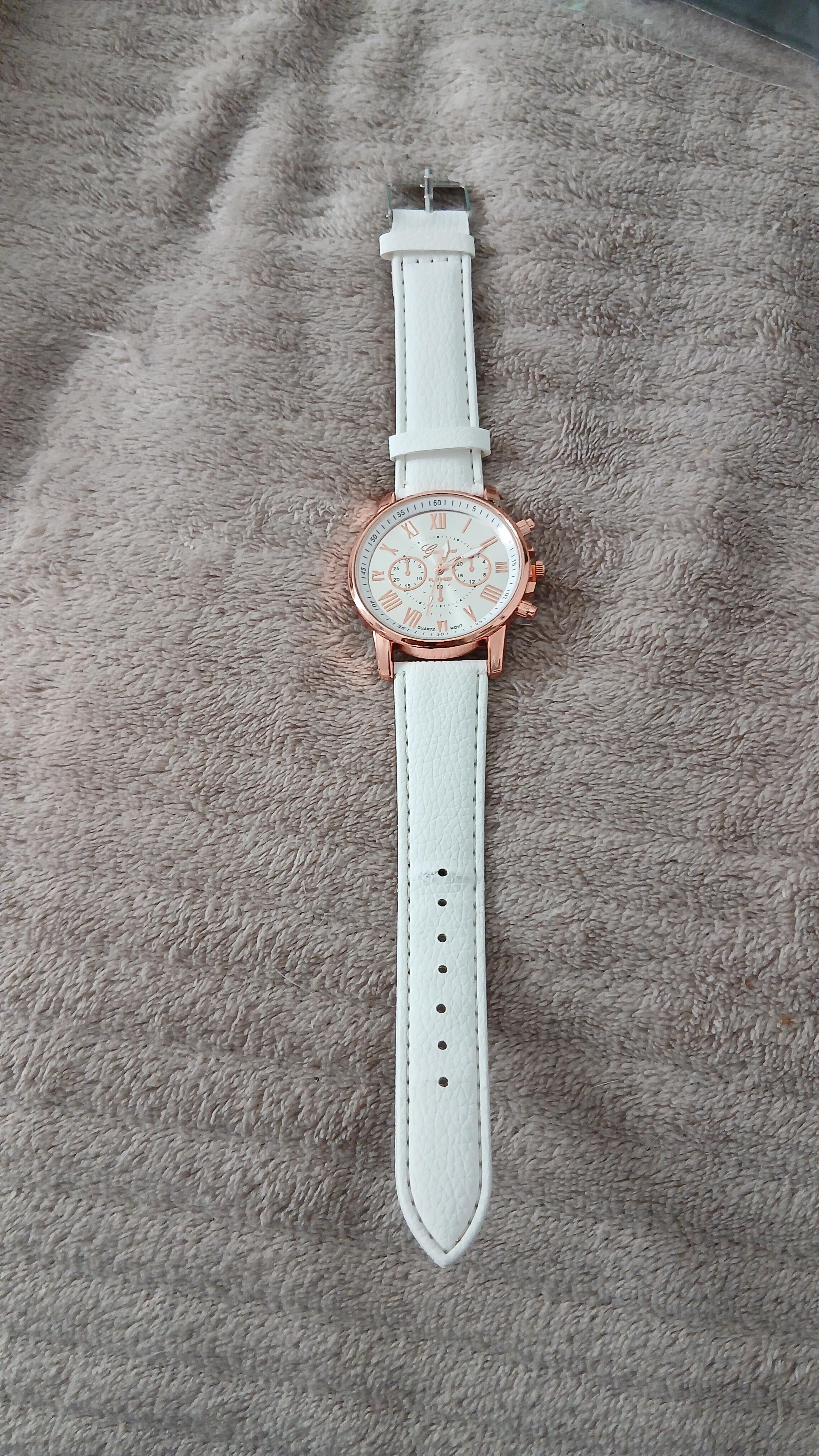 troc de troc reserver cerise montre femmes image 0