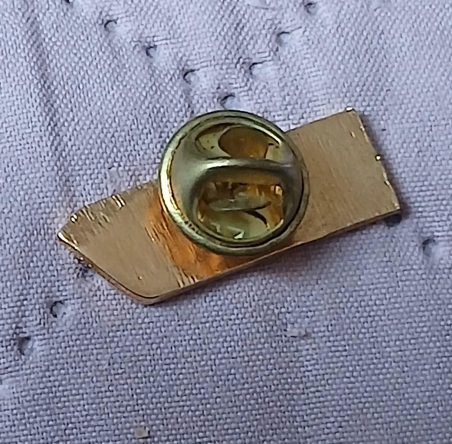 troc de troc reserver. un pins image 2