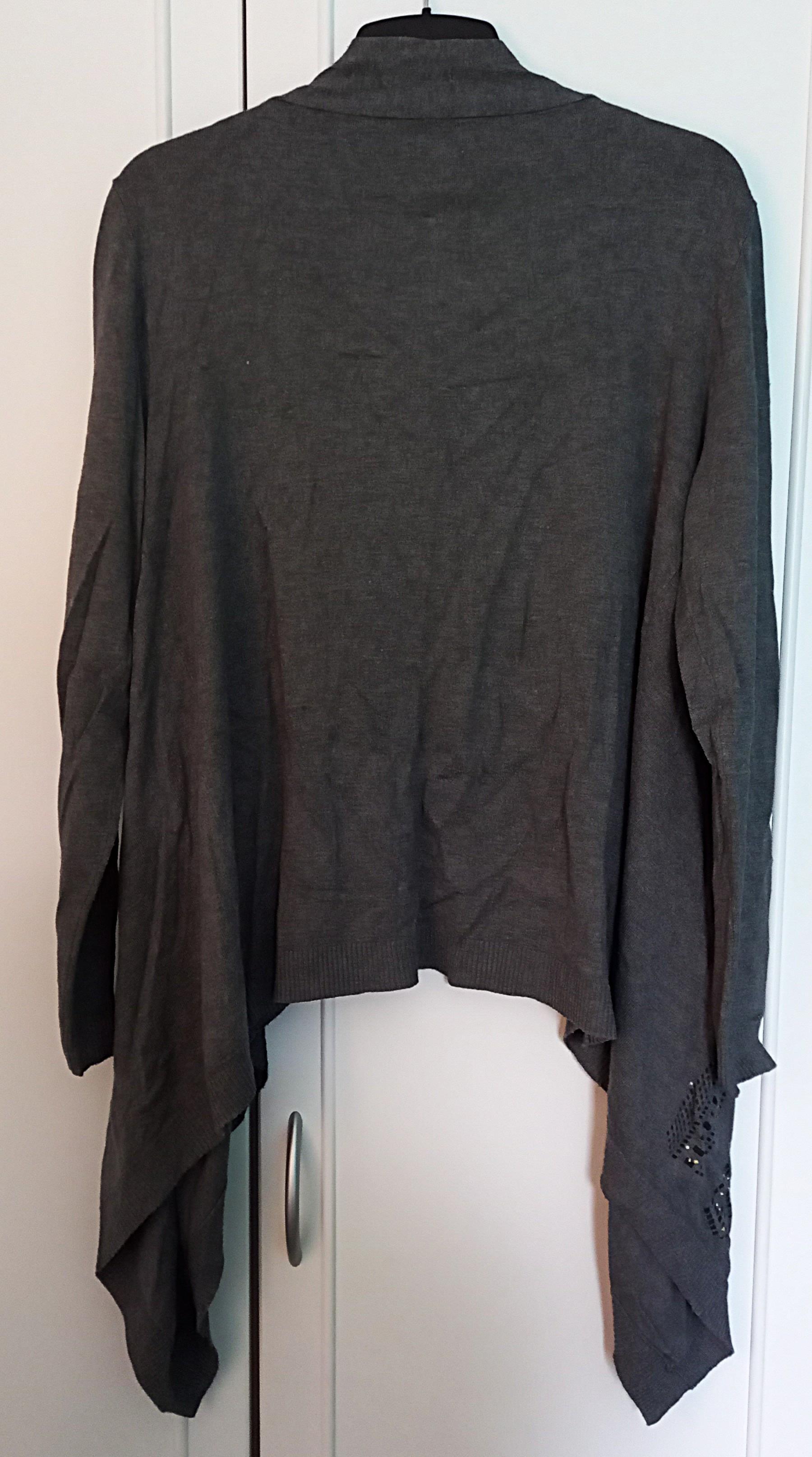 troc de troc gilet gris asymétrique ouvert. image 1