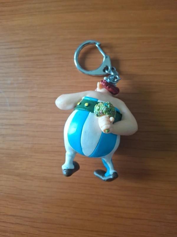 troc de troc porte clef obélix plastoy uderzo goscinny 2002 image 2