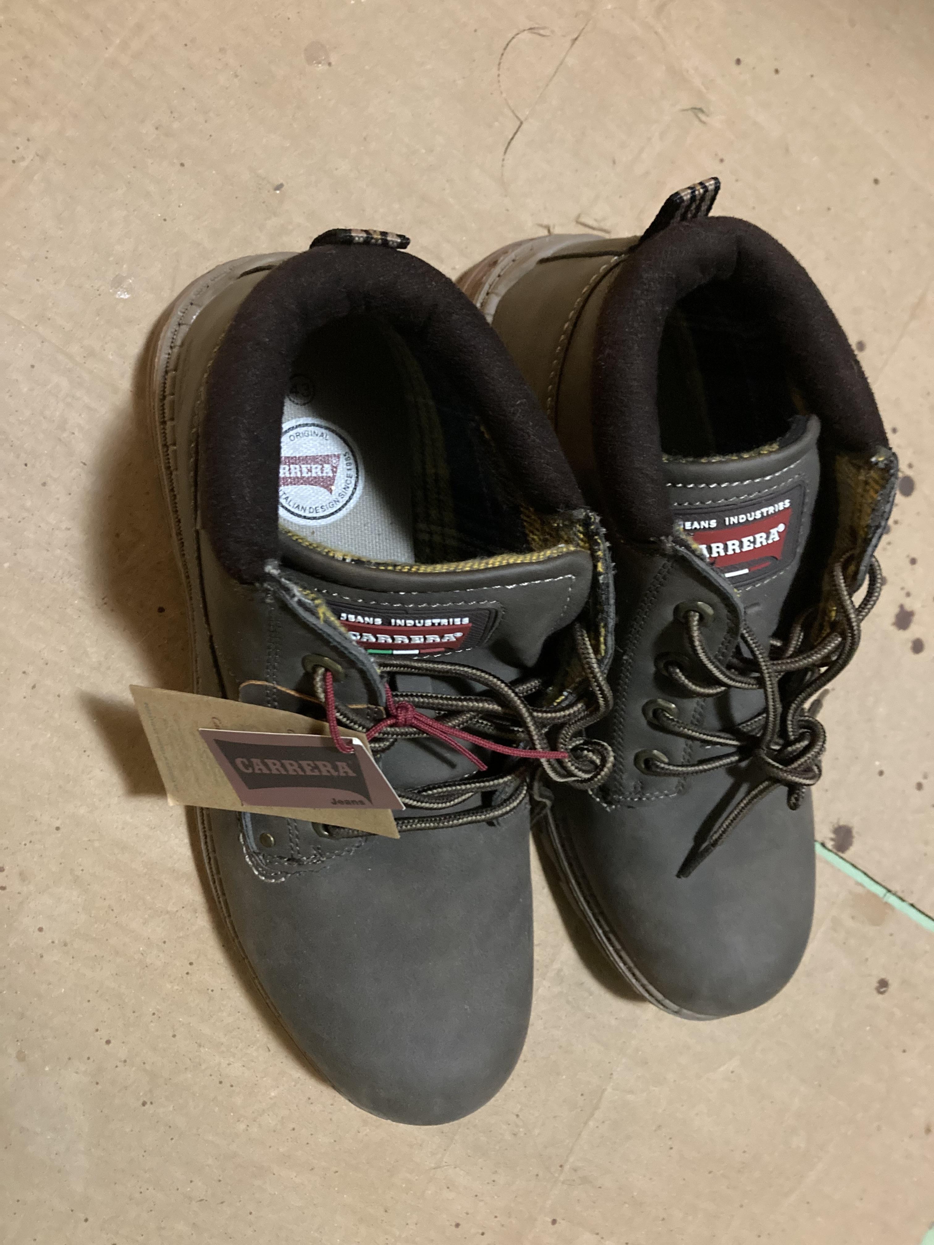 troc de troc chaussures montantes neuves pointure 43 image 1