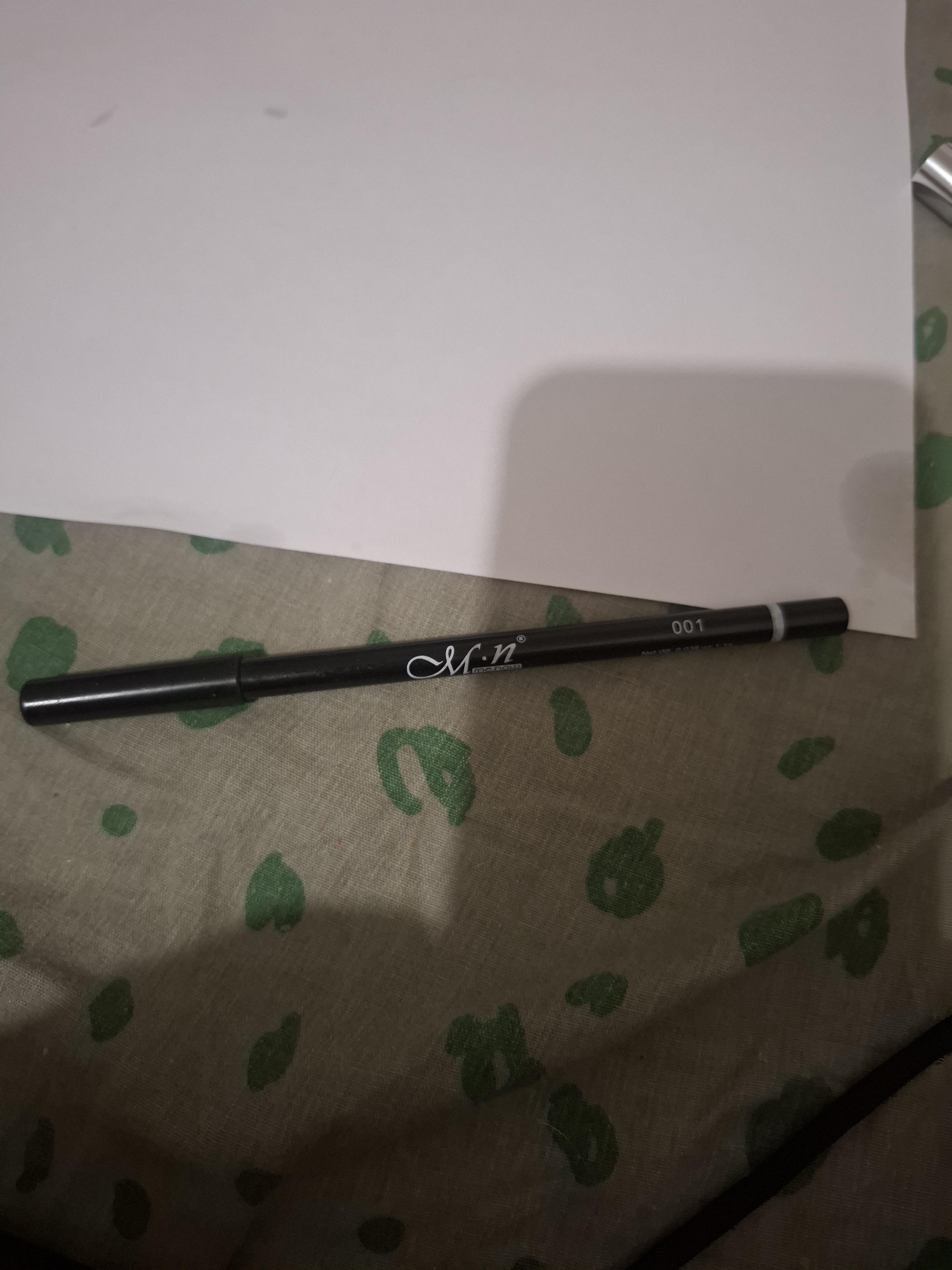 troc de troc crayon maquillage noir image 0