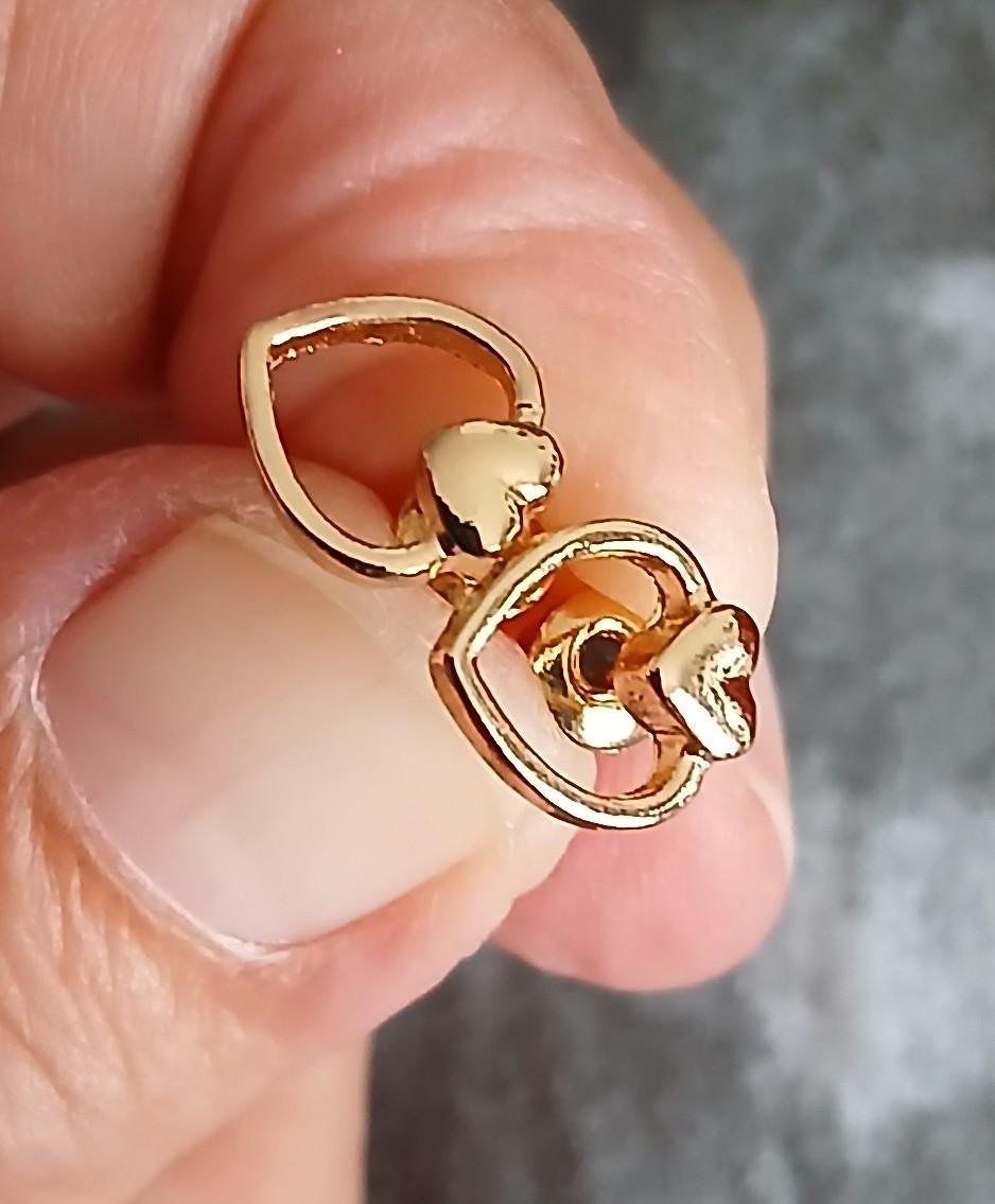 troc de troc reserver sophir une paire de boucle d oreille image 1