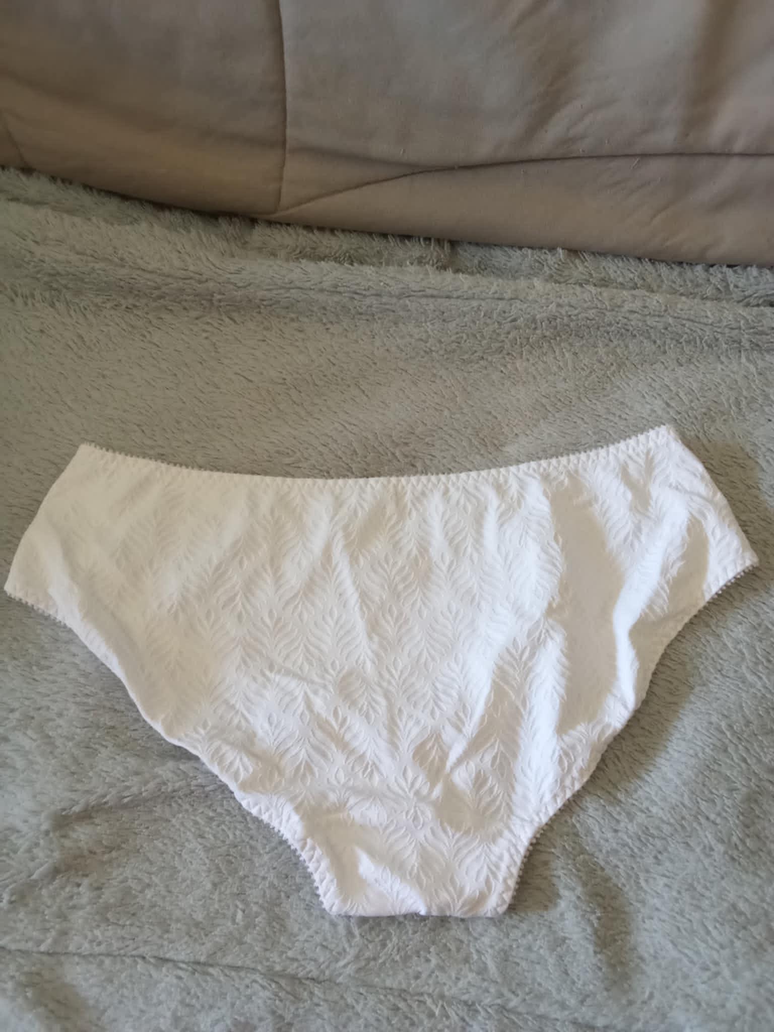 troc de troc culotte blanche  neuf grande taille   48/580 image 0