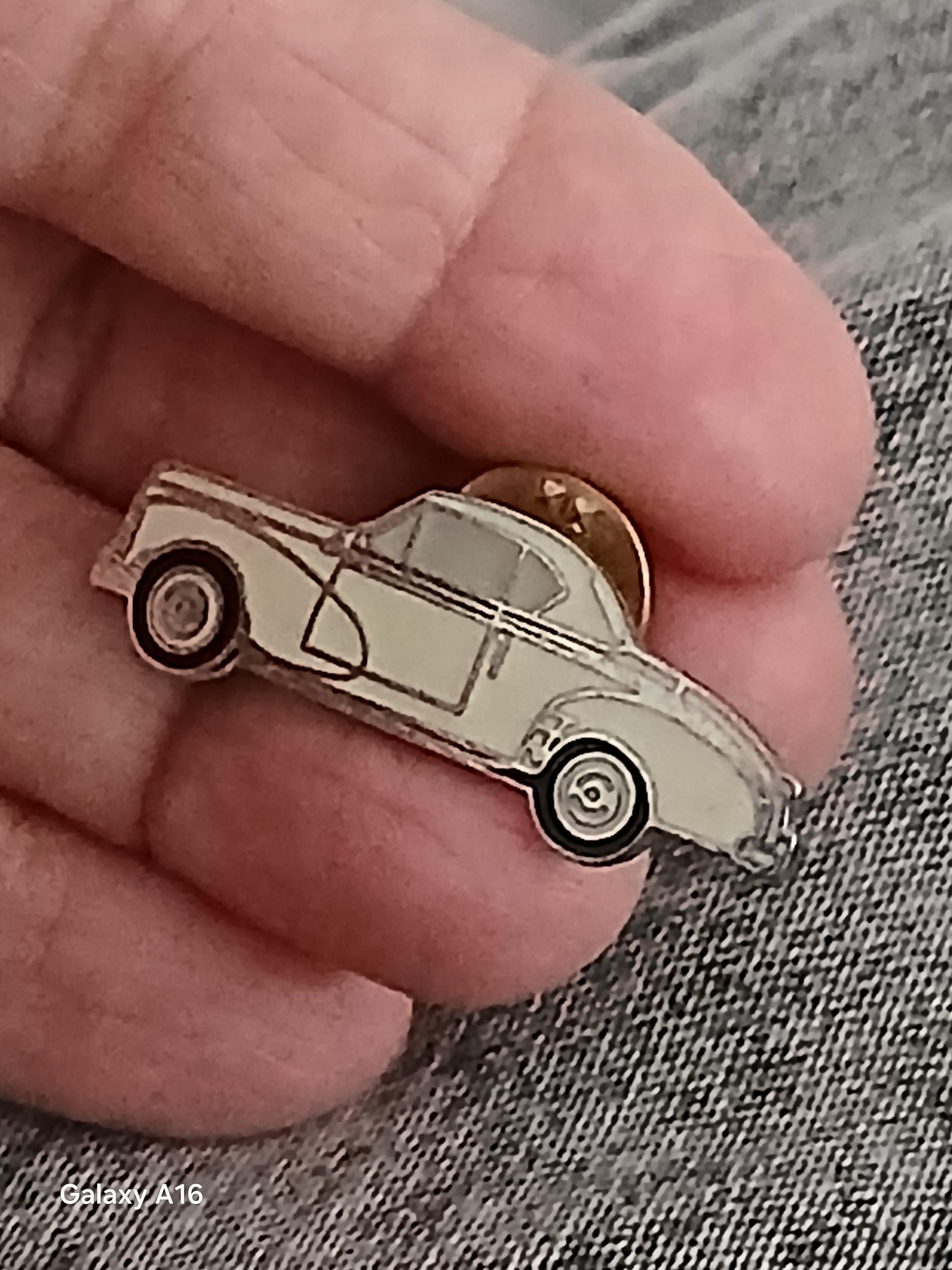 troc de troc reserver sophie un pins image 1
