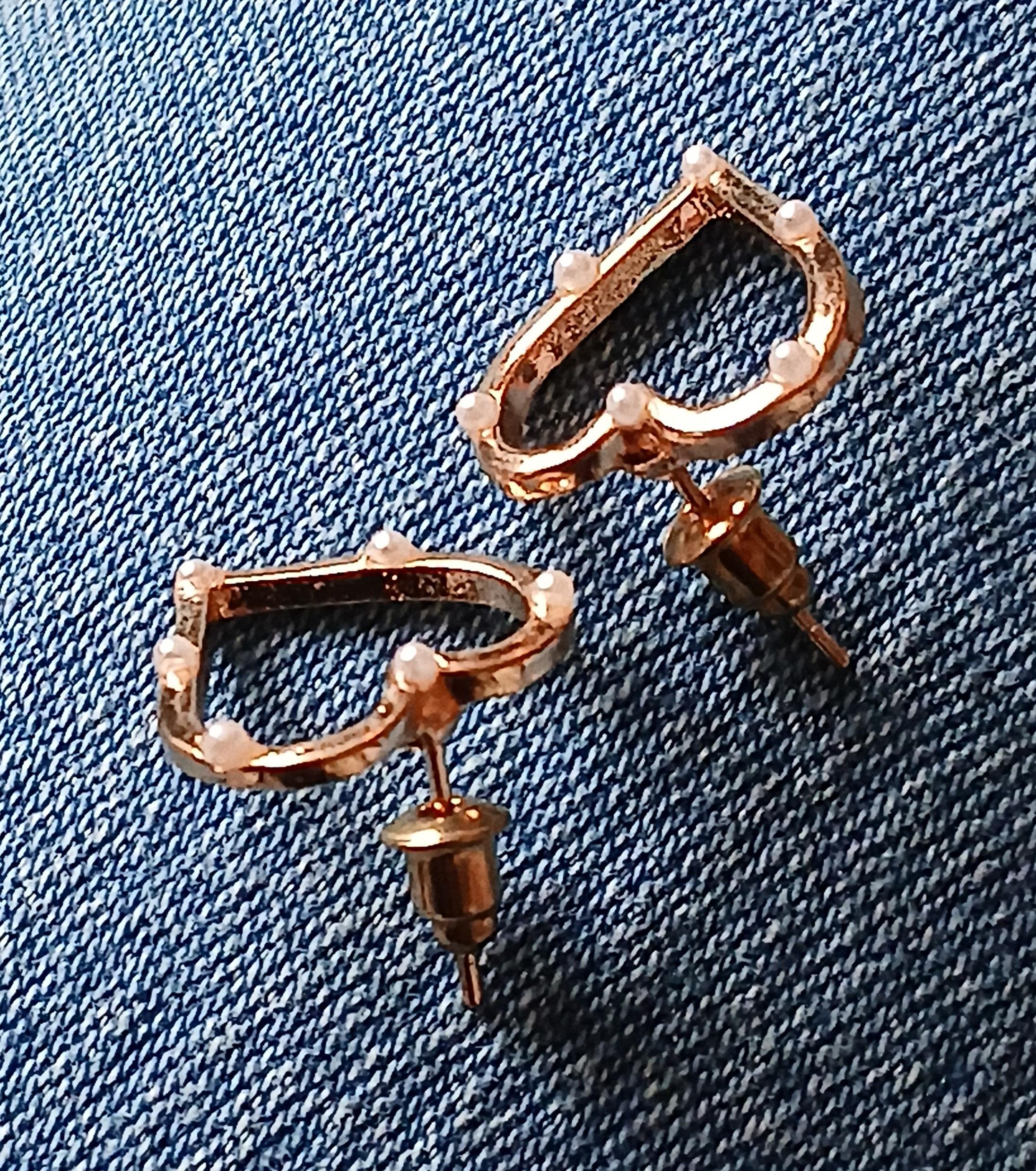 troc de troc une boucle d oreille image 2