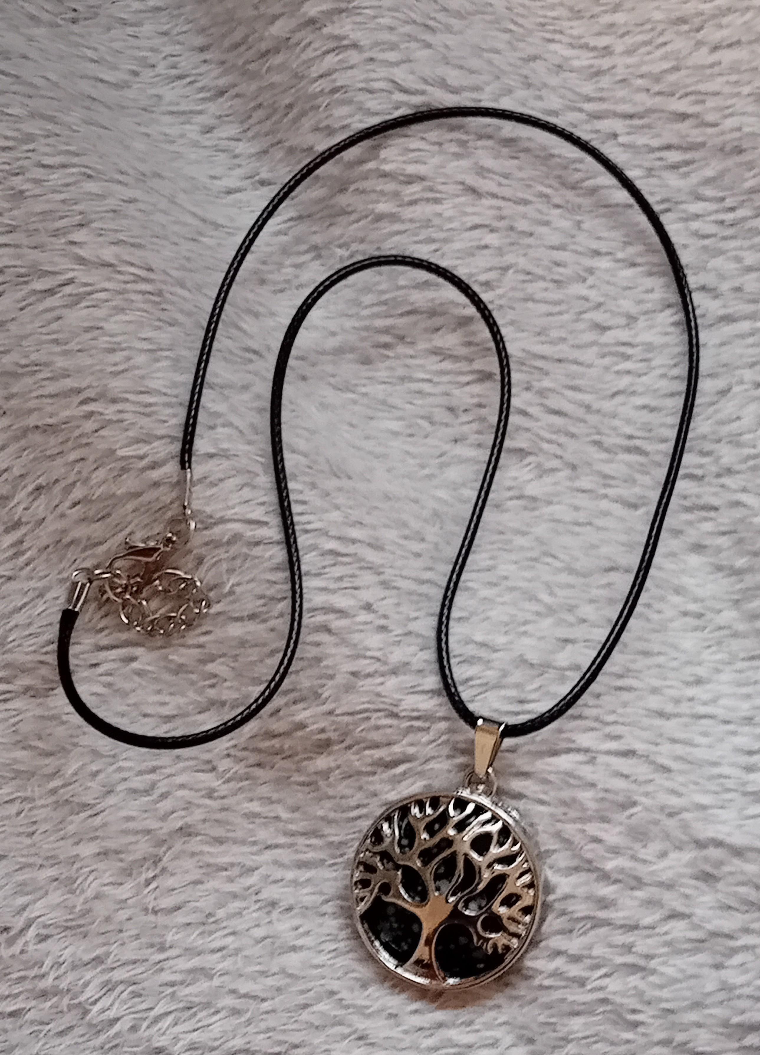 troc de troc reserver. collier pendentif " arbre de vie " image 0