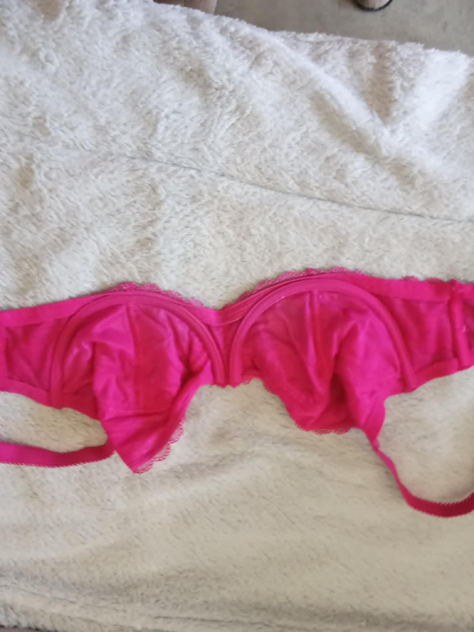 troc de troc soutien gorge rouge groseille taille 100 bonnet d marque etam image 1