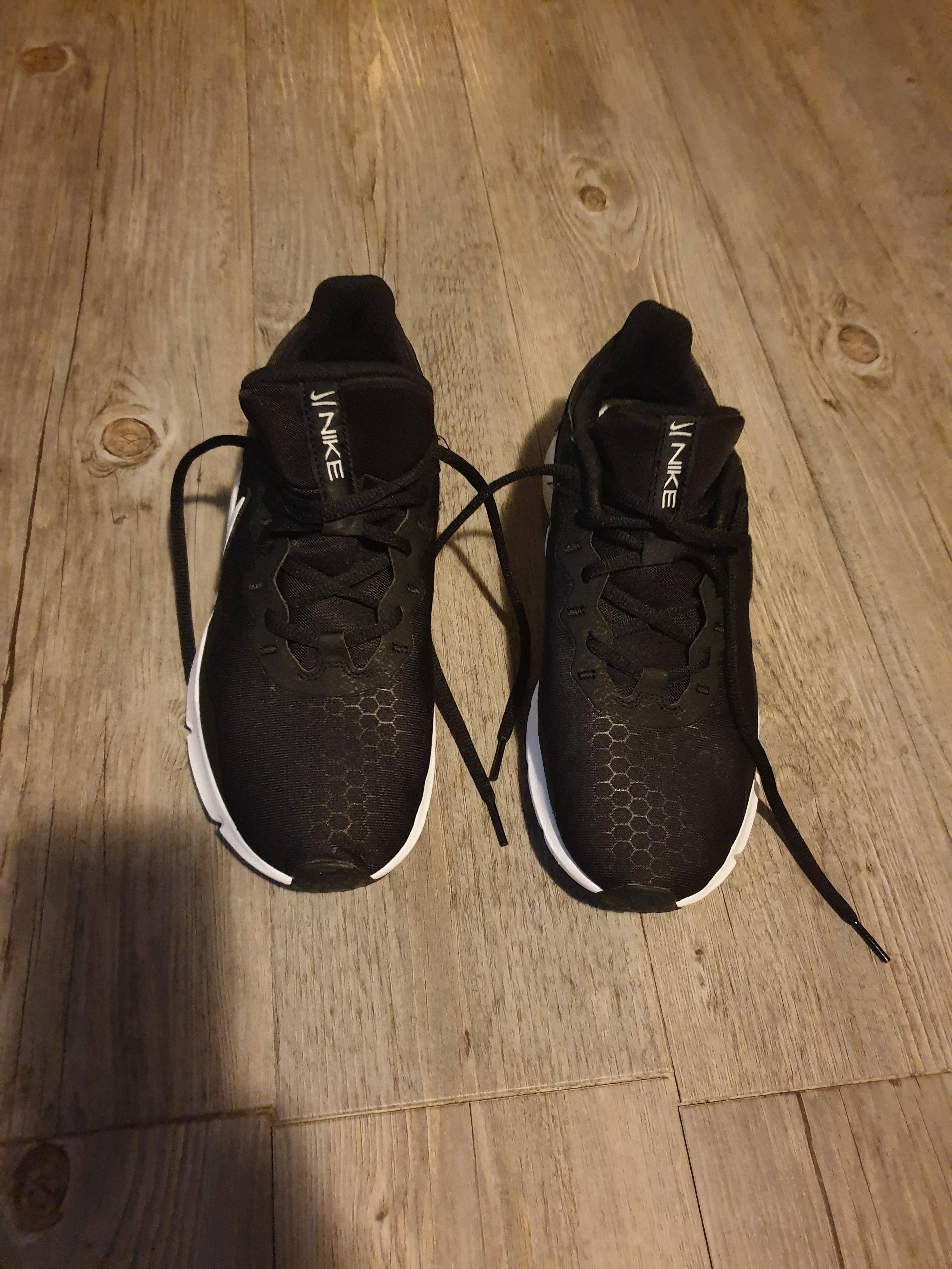 troc de troc baskets nike performance running image 0