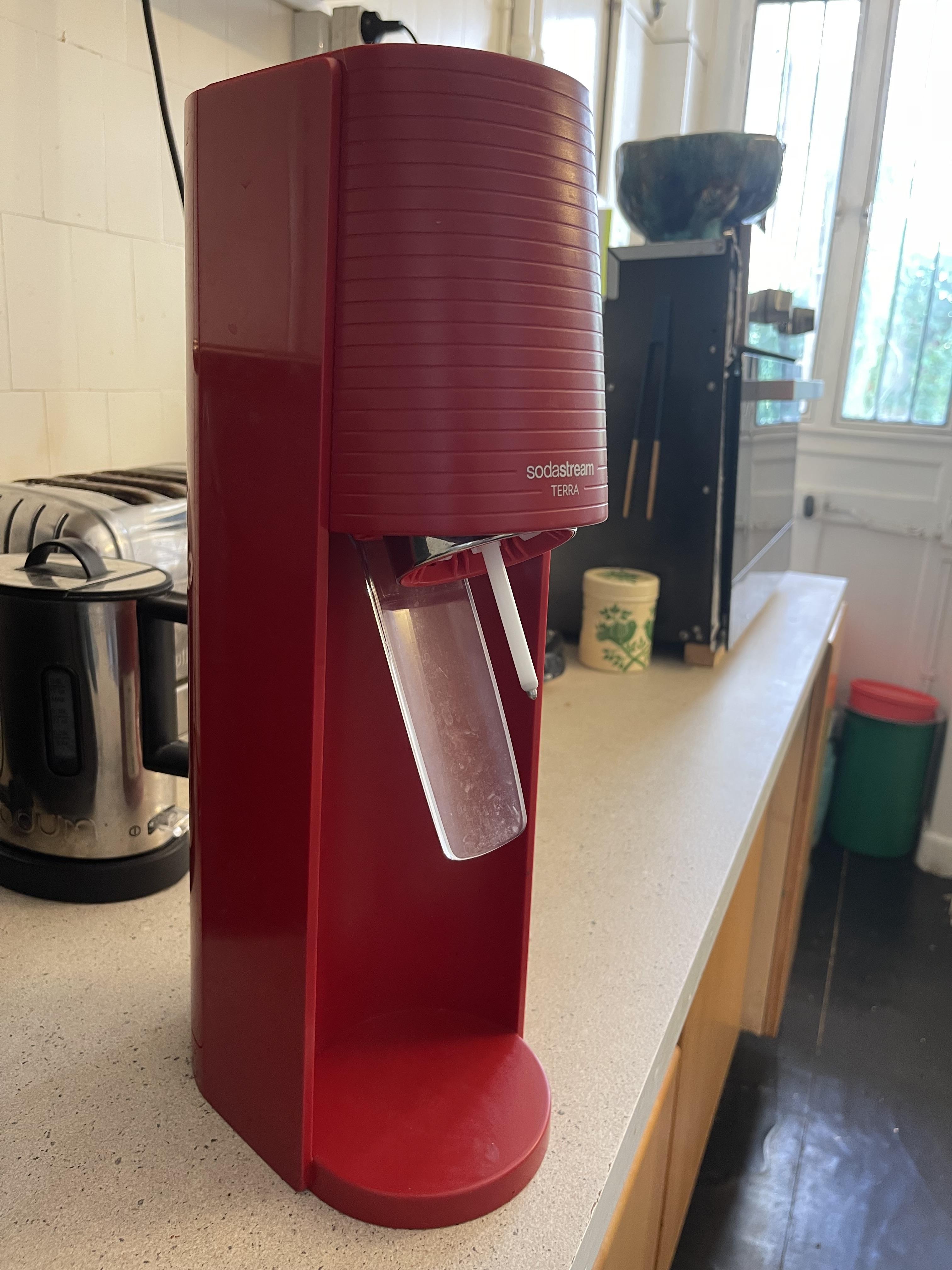 troc de troc sodastream rouge sans bouteille de gaz image 0