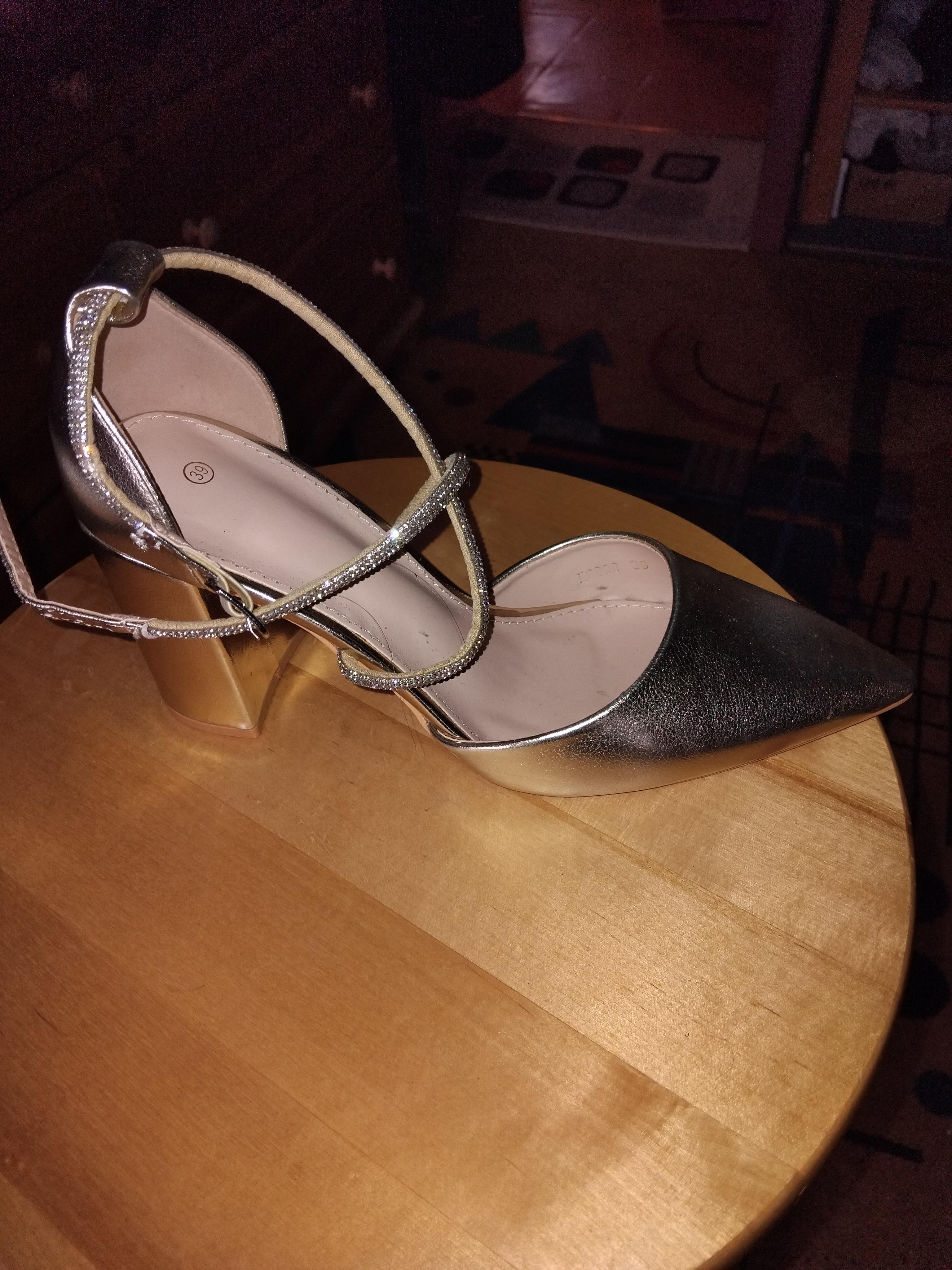 troc de troc salomées 39 tbe dorées strass image 1