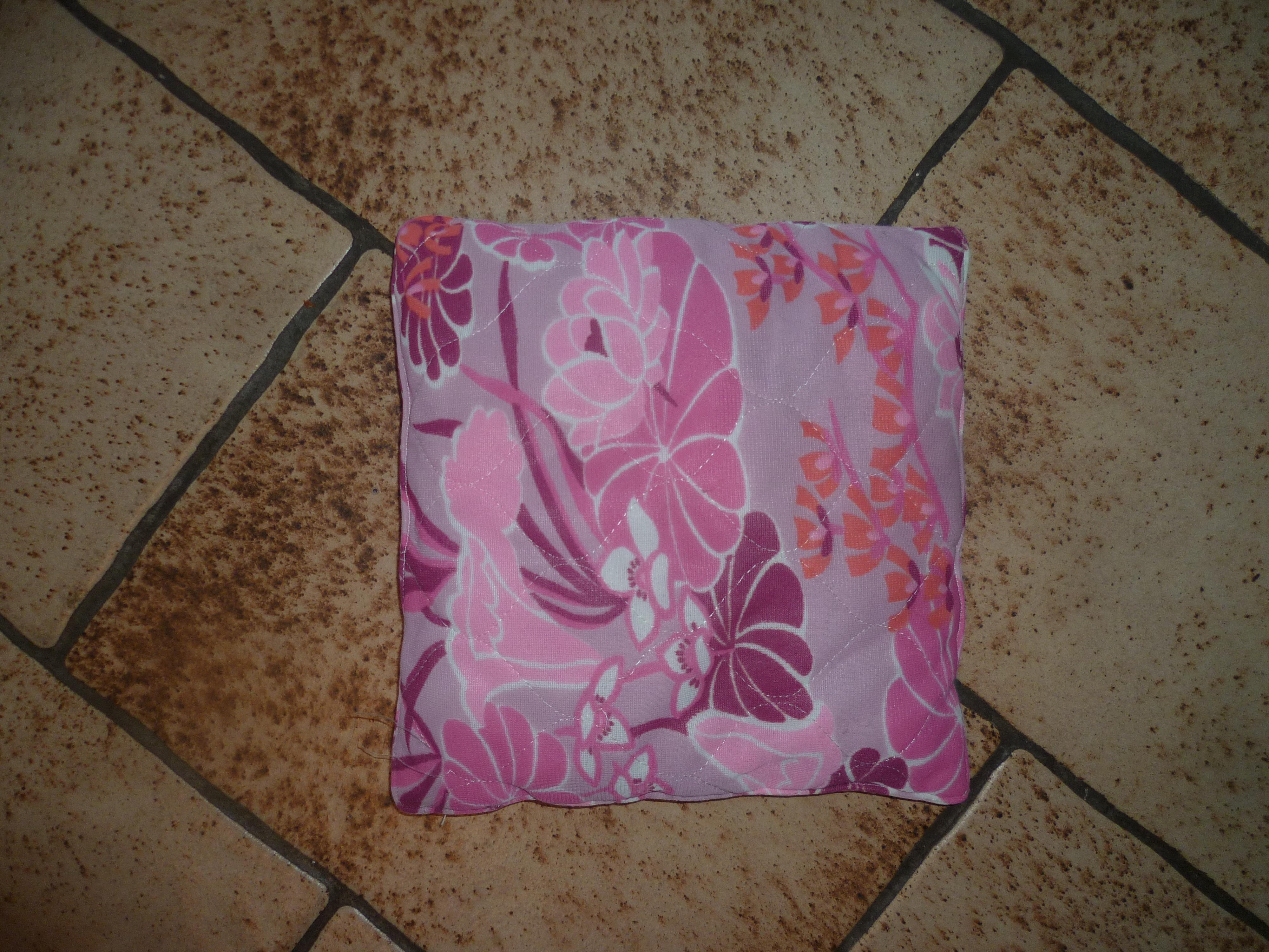 troc de troc petit coussin ou édredon image 0
