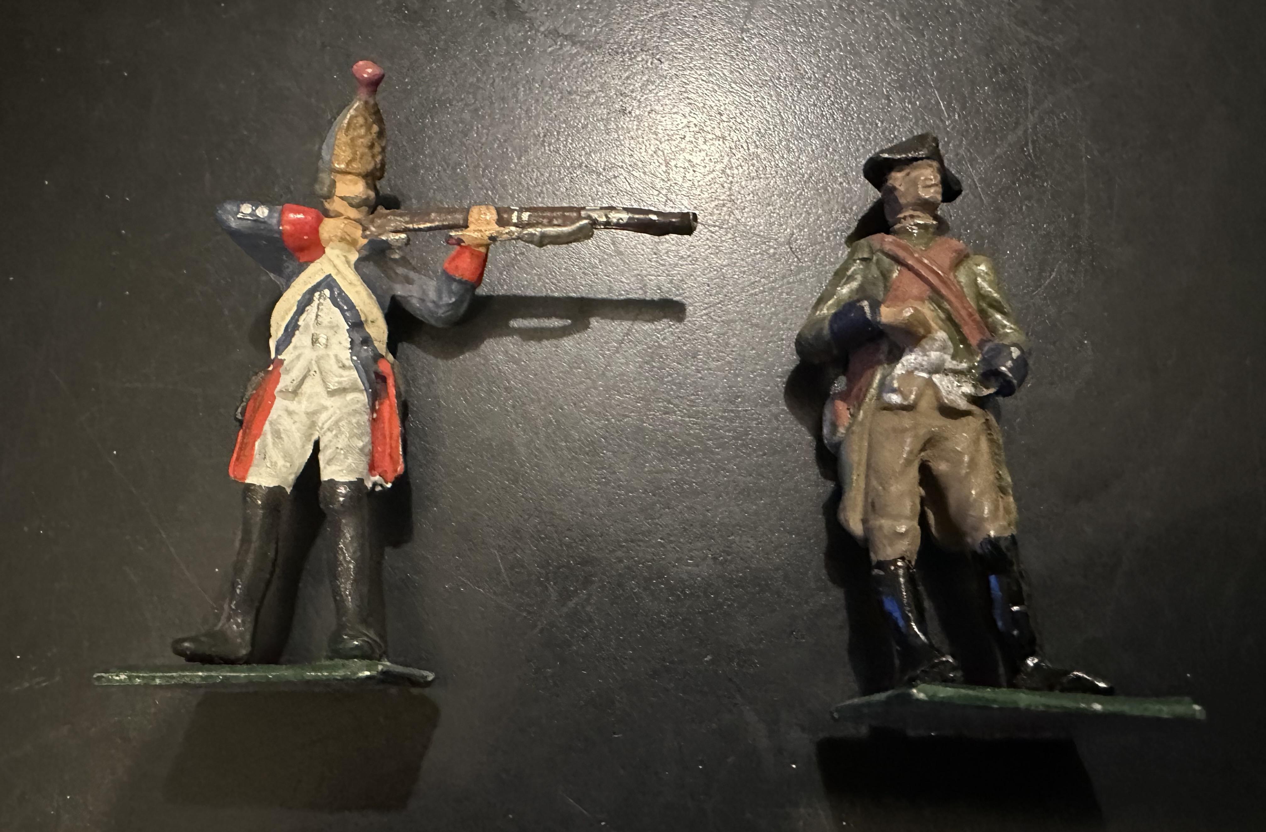 troc de troc 2 soldats de plomb anciens image 0