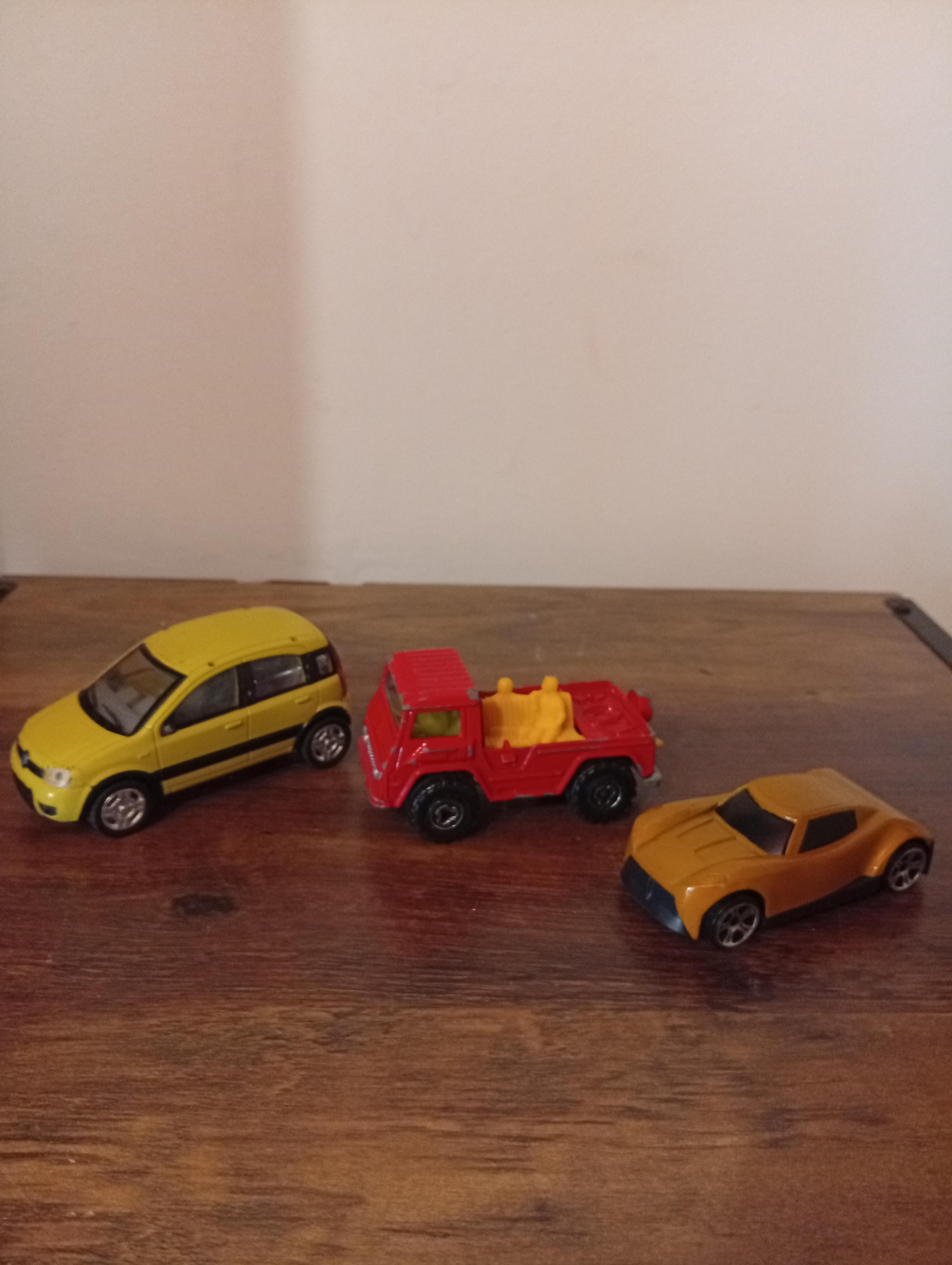 troc de troc lot voitures majorette et autres image 0
