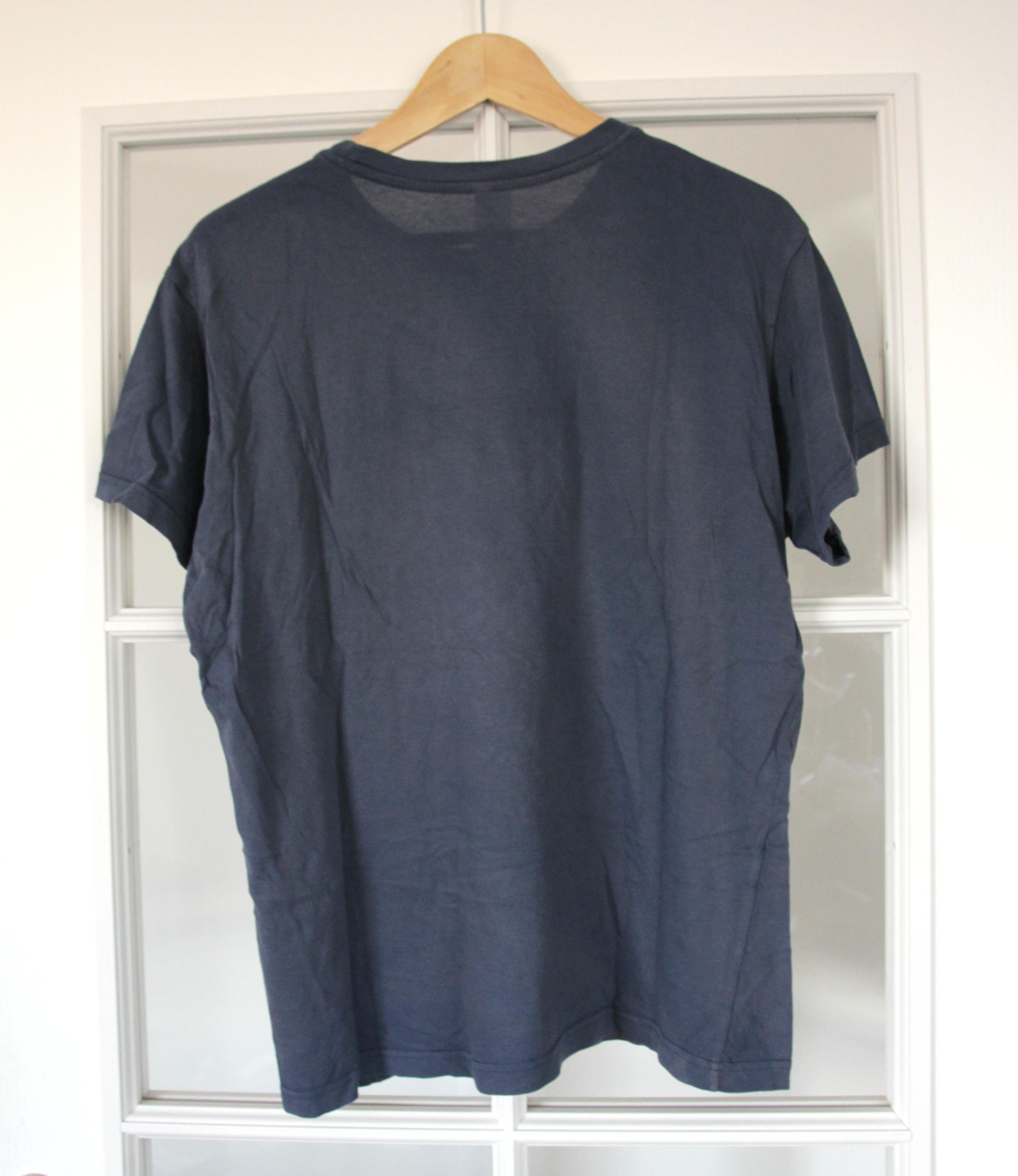 troc de troc tee shirt bleu taille l un peu délavé image 2