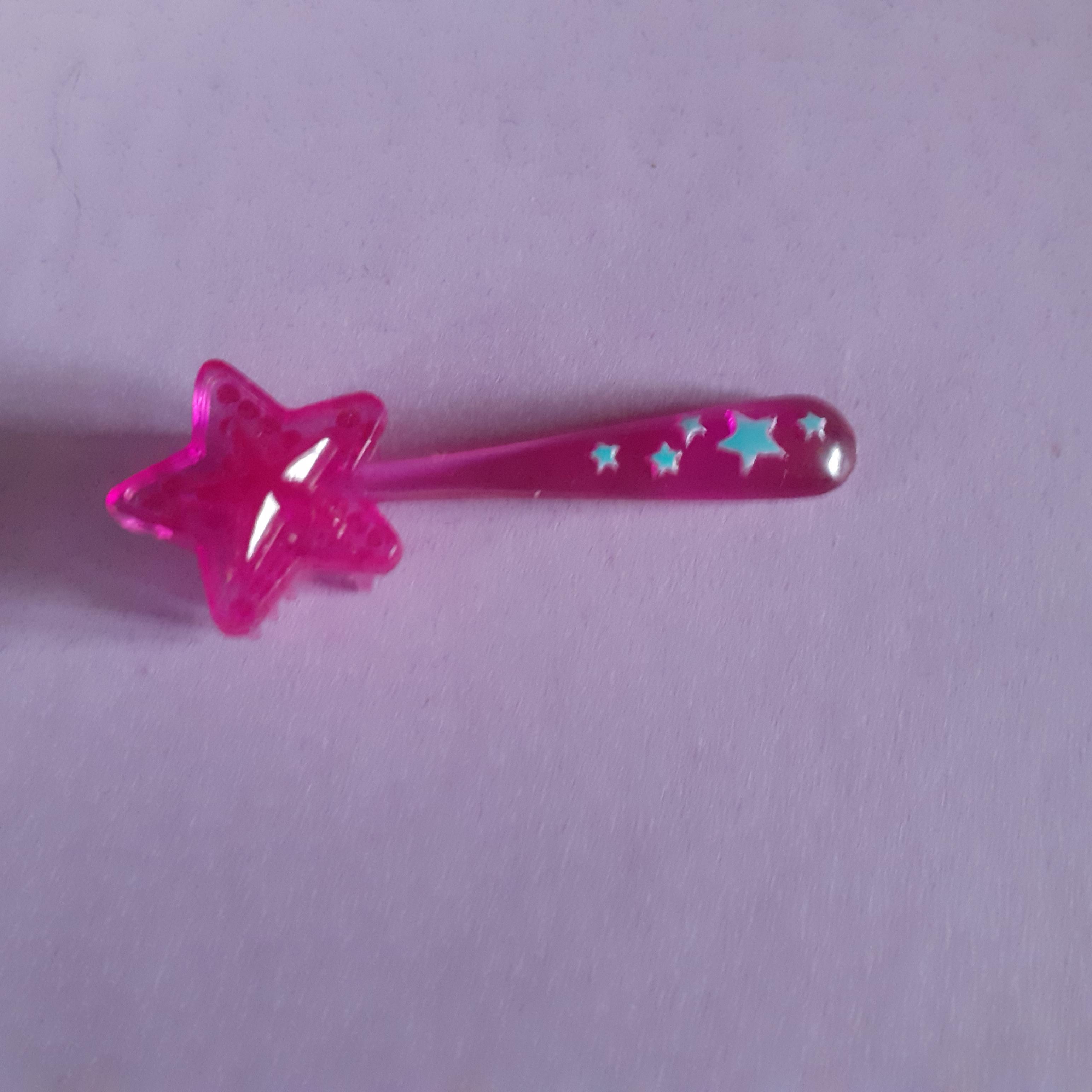 troc de troc petite brosse dans le style barbie image 1