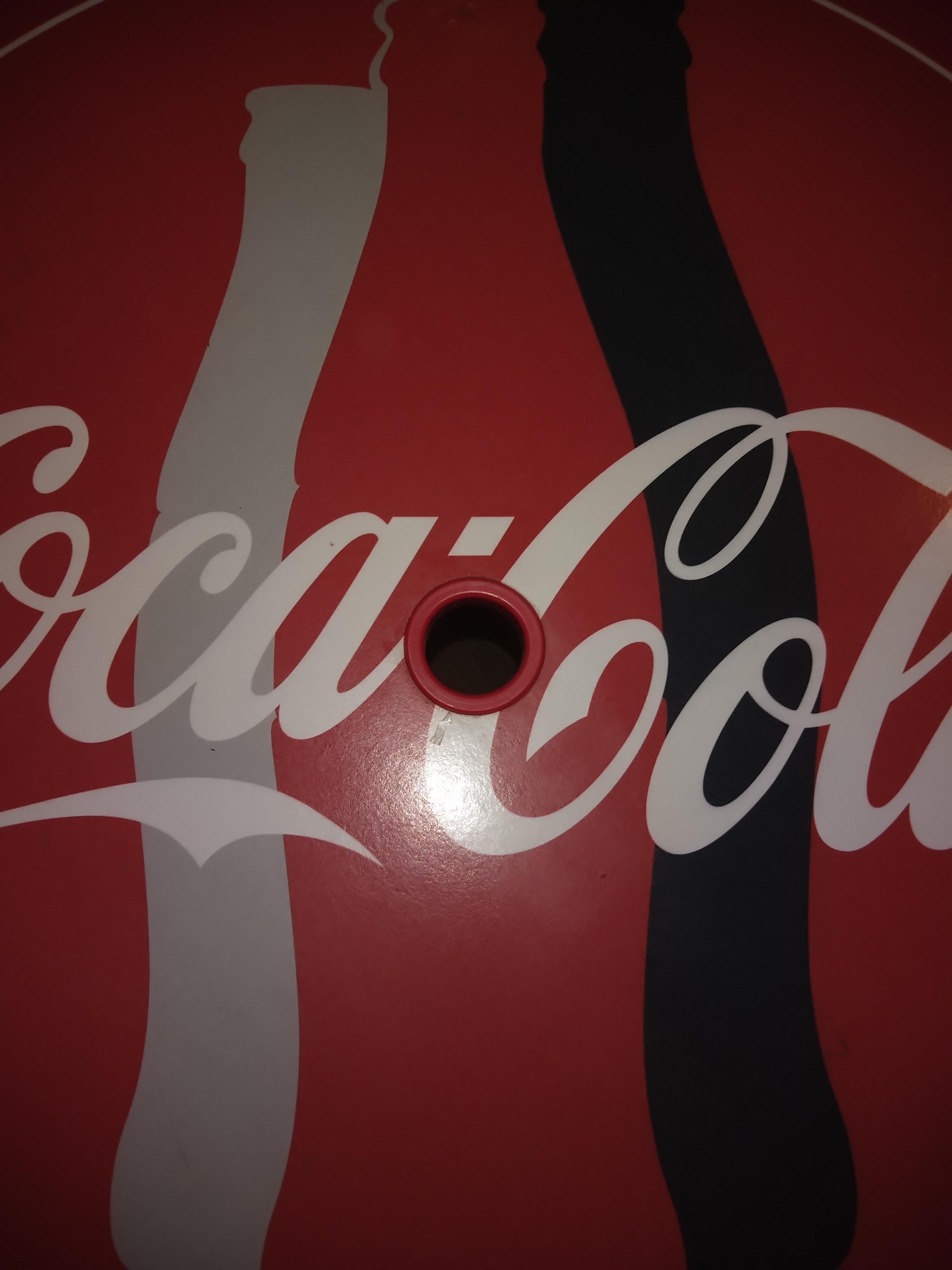 troc de troc table logo coca cola image 2