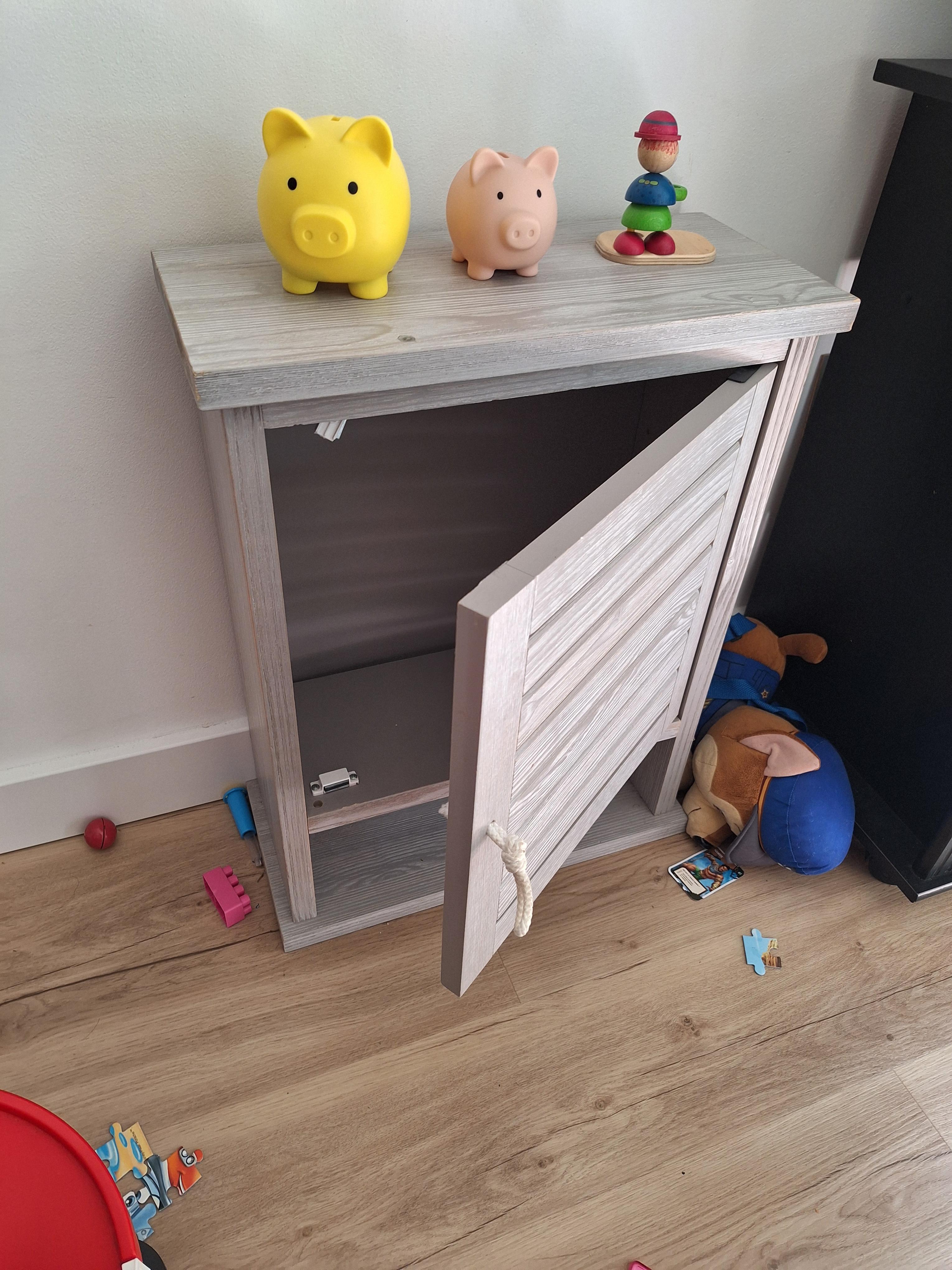 troc de troc petit mueble gris image 0