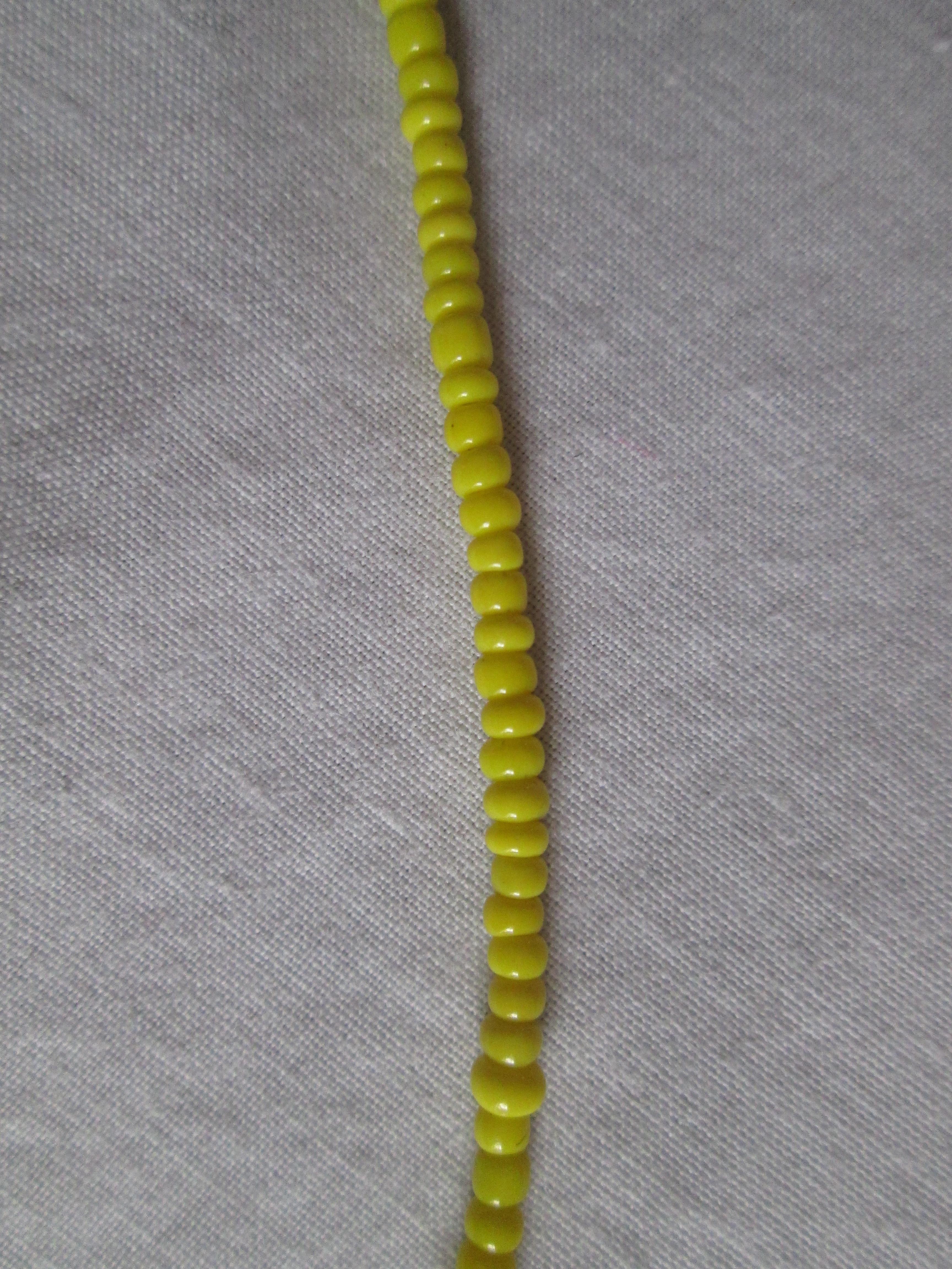 troc de troc collier jaune. image 2