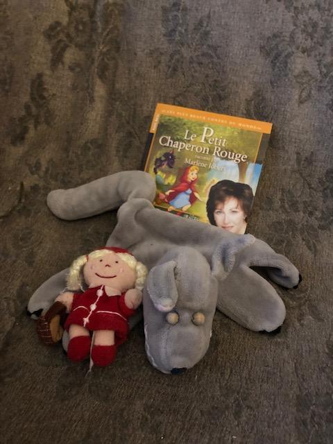 troc de troc lot petit chaperon rouge image 0