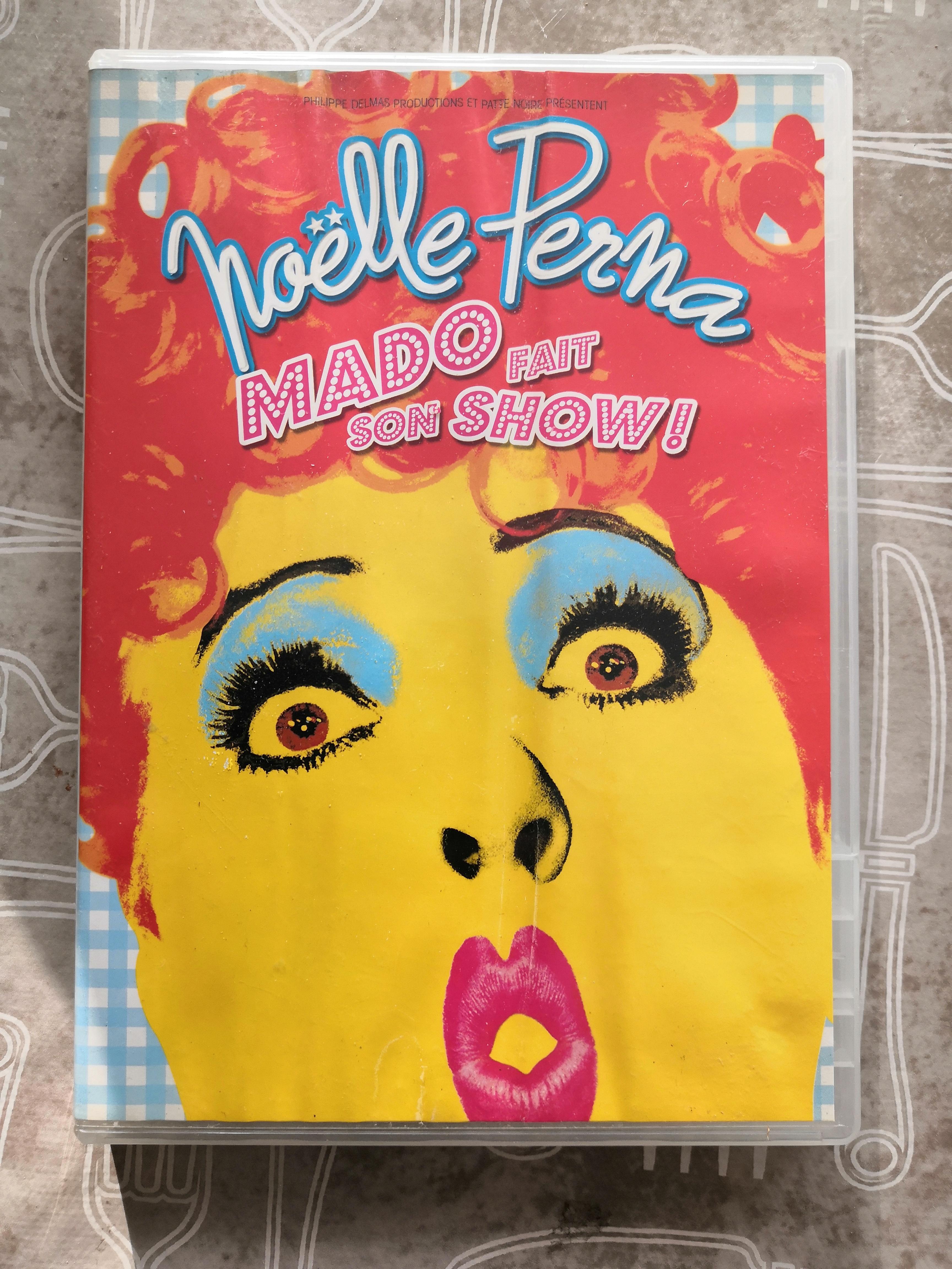 troc de troc noelle perna mado fait son show image 0