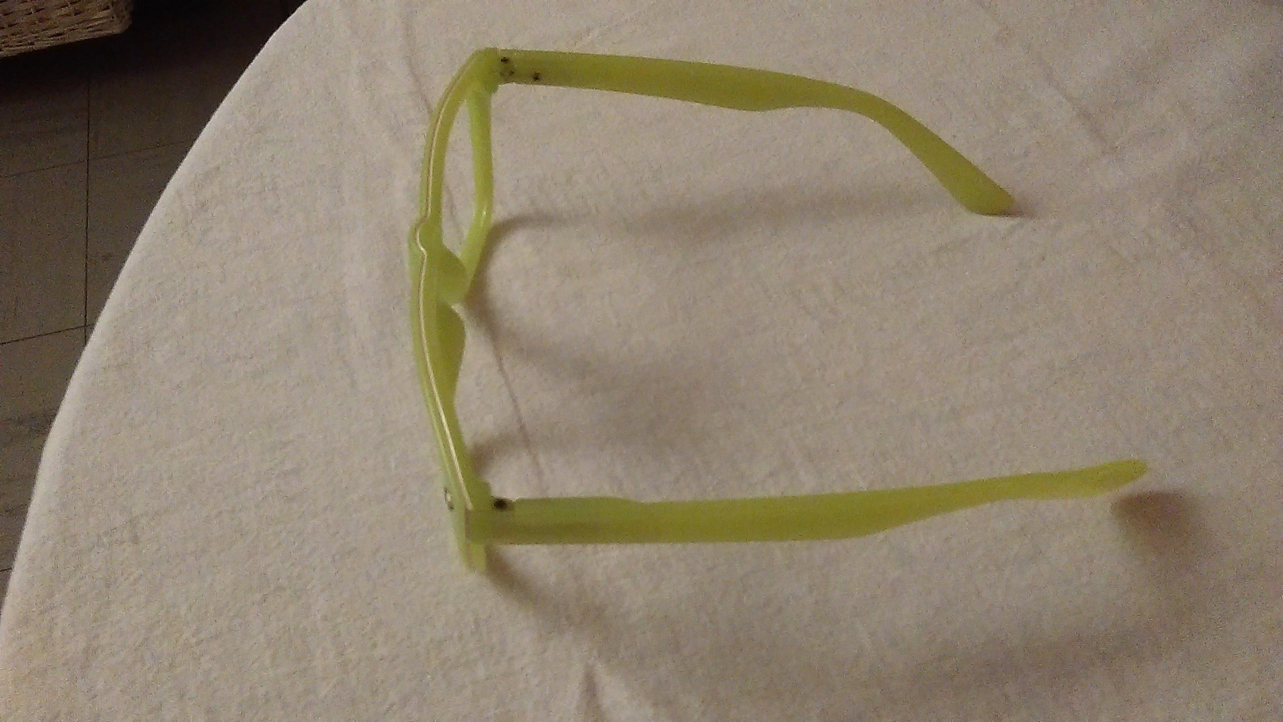 troc de troc monture de lunettes verte anis. image 2