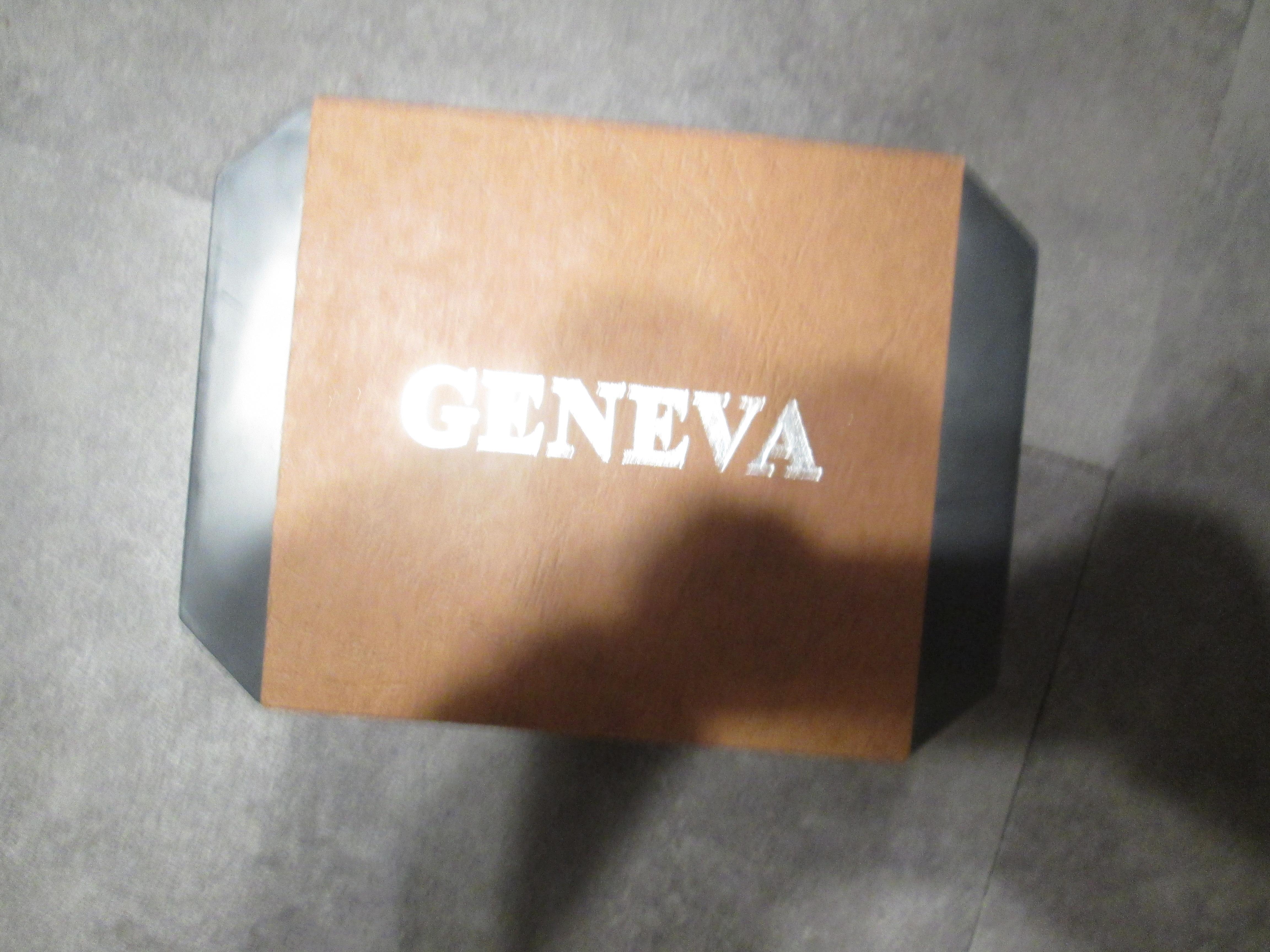 troc de troc boite a bijoux vide geneva 3 noisettes pour collection image 0
