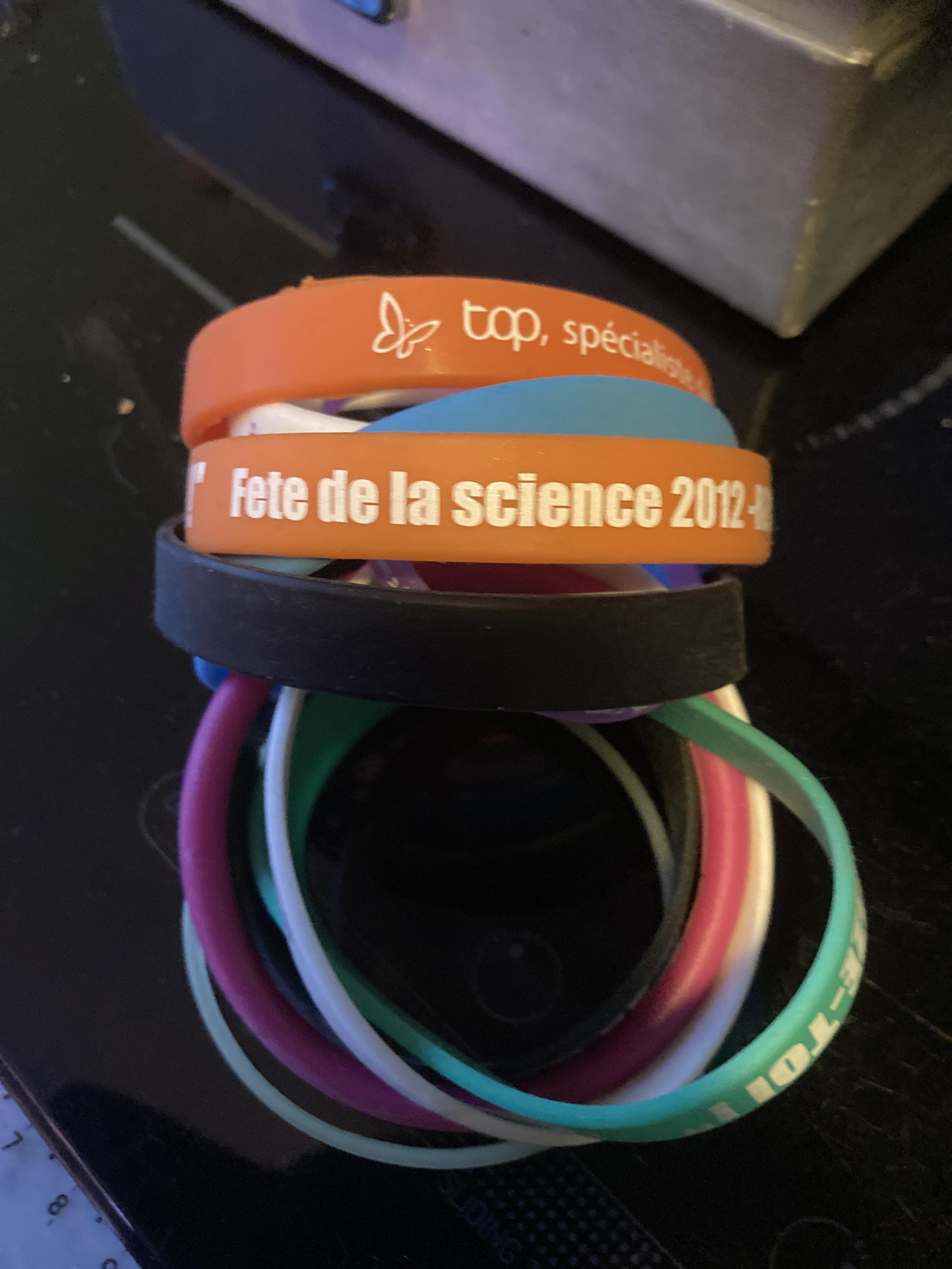 troc de troc lot de bracelets en caoutchouc image 0