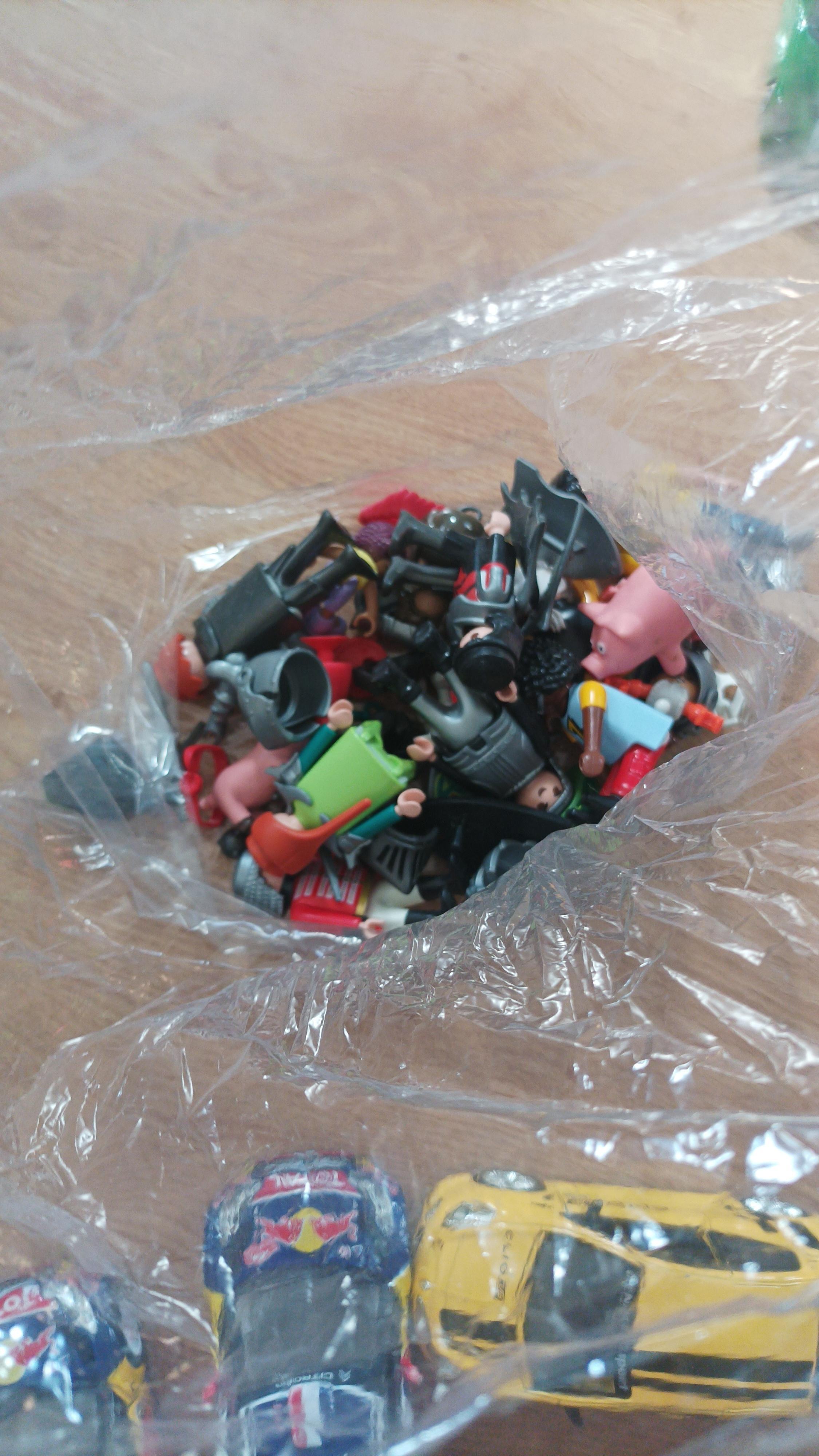 troc de troc reserve lot de playmobil image 0