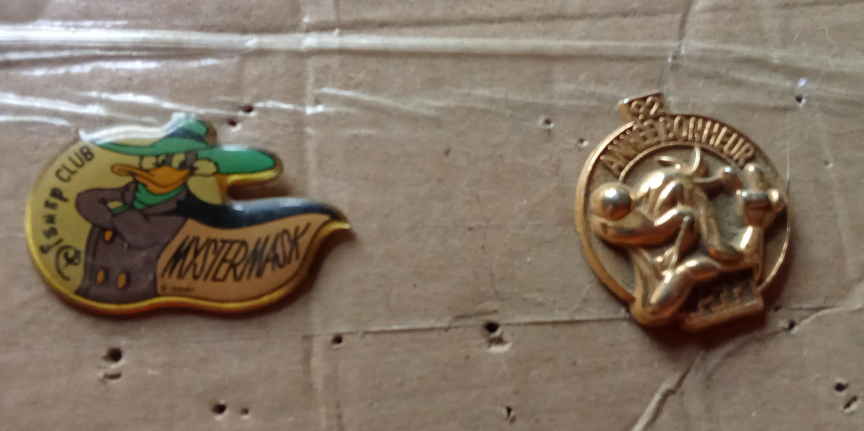 troc de troc 2 pin's disney réserver lilas91 image 0