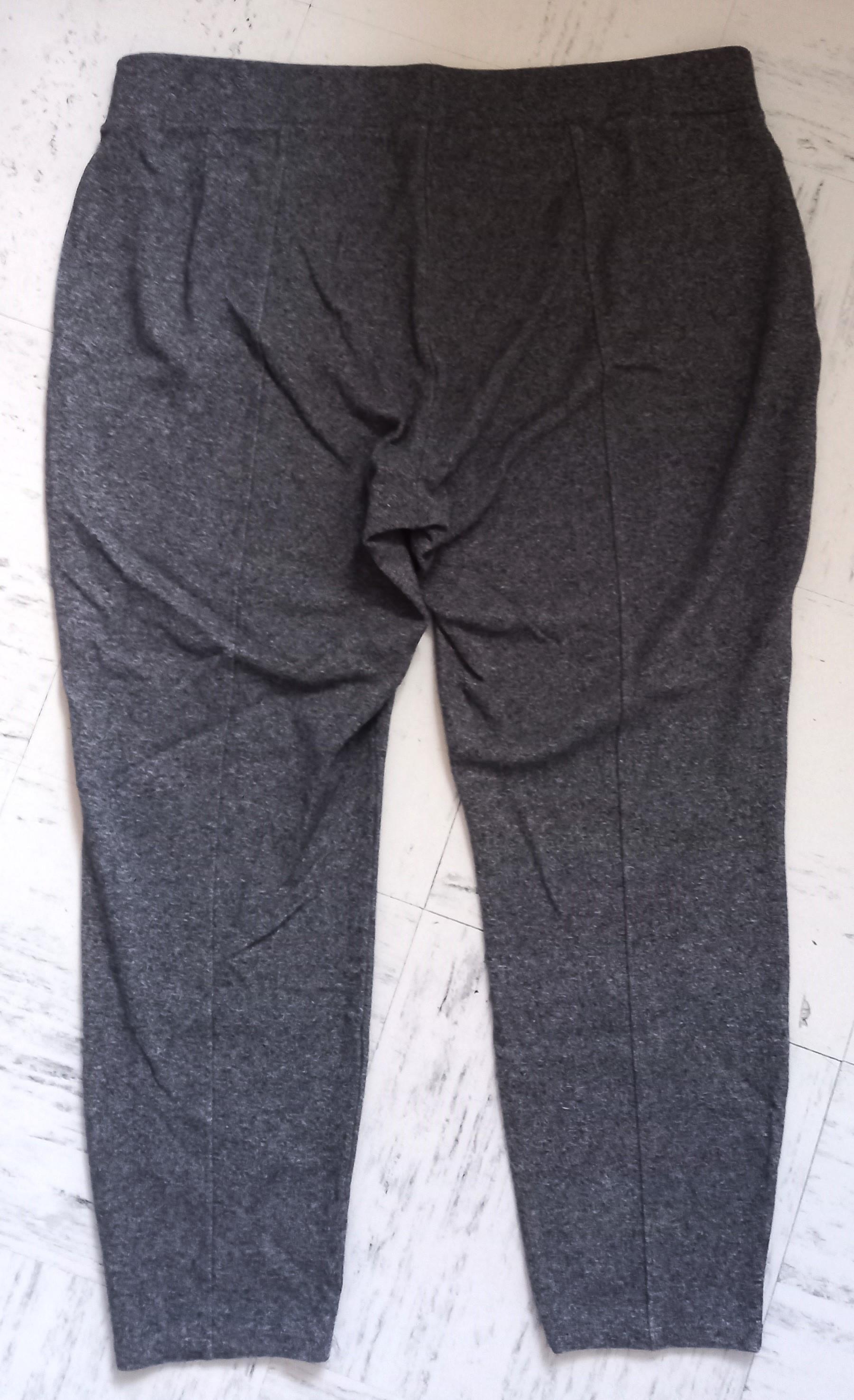 troc de troc pantalon gris. reserve. image 1