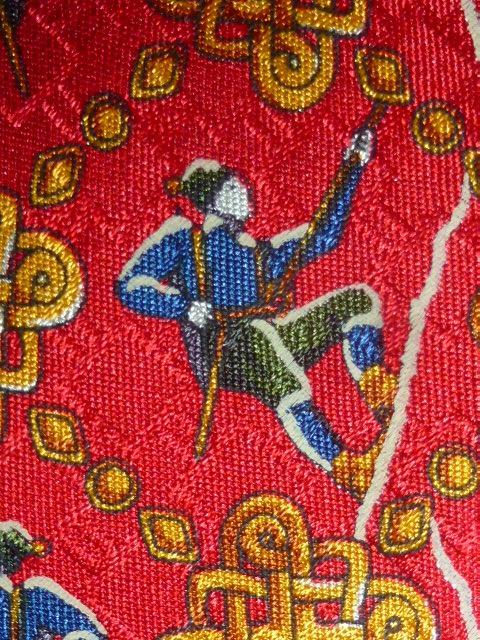 troc de troc cravate mcm neuve (made in italy) image 2