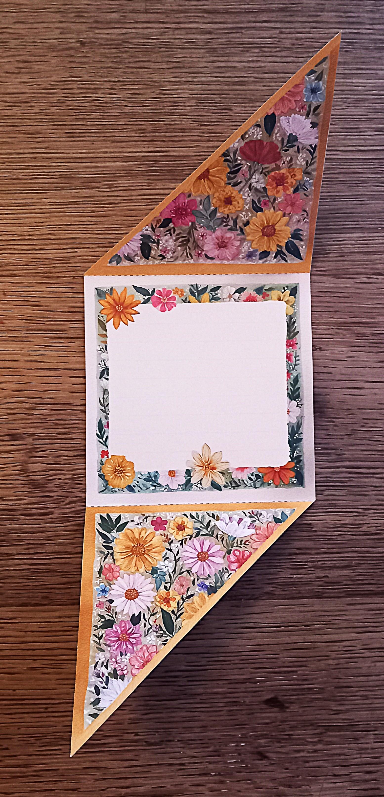 troc de troc carte florale qui s'ouvre. image 2