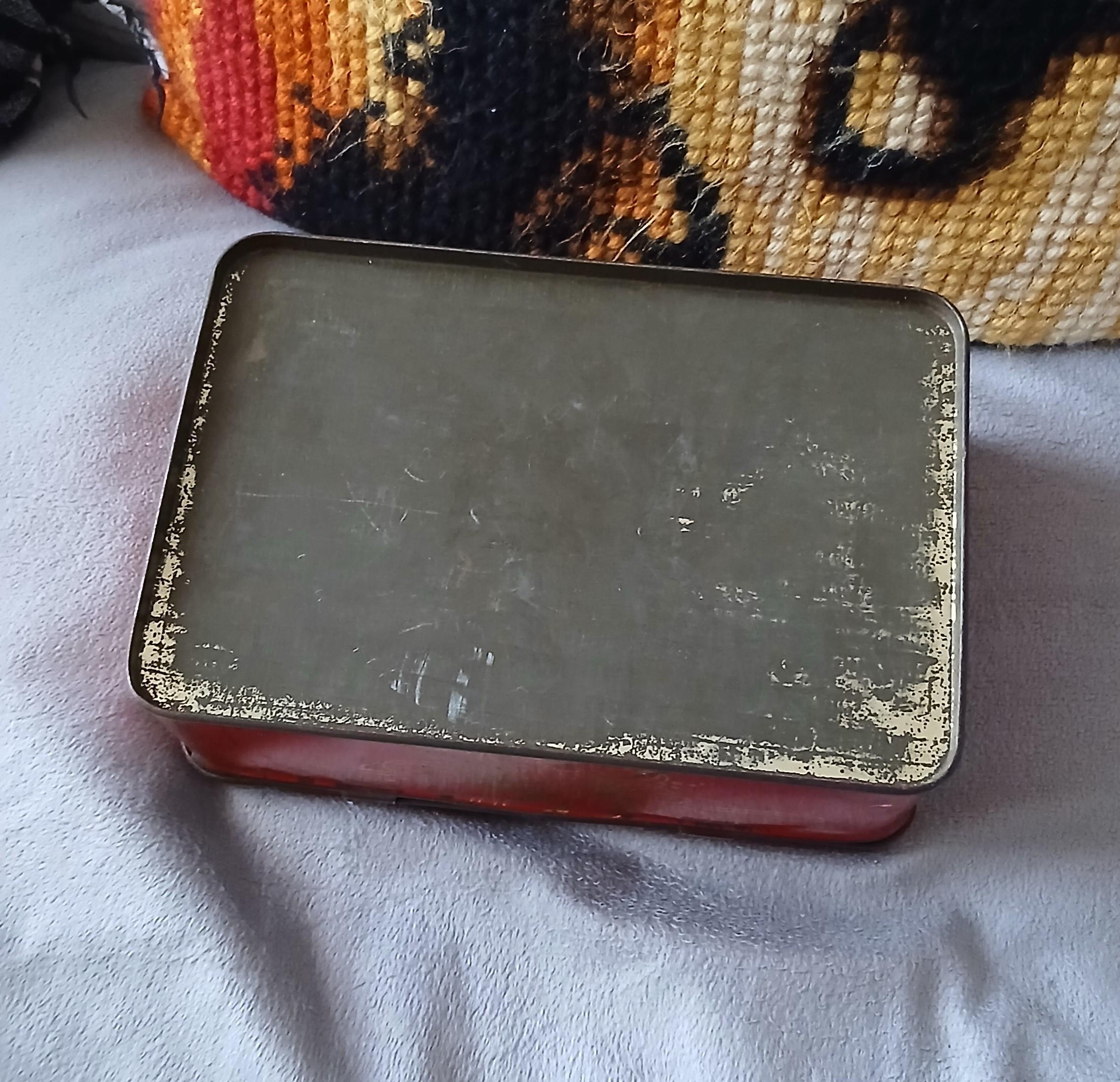 troc de troc boîte en fer image 2