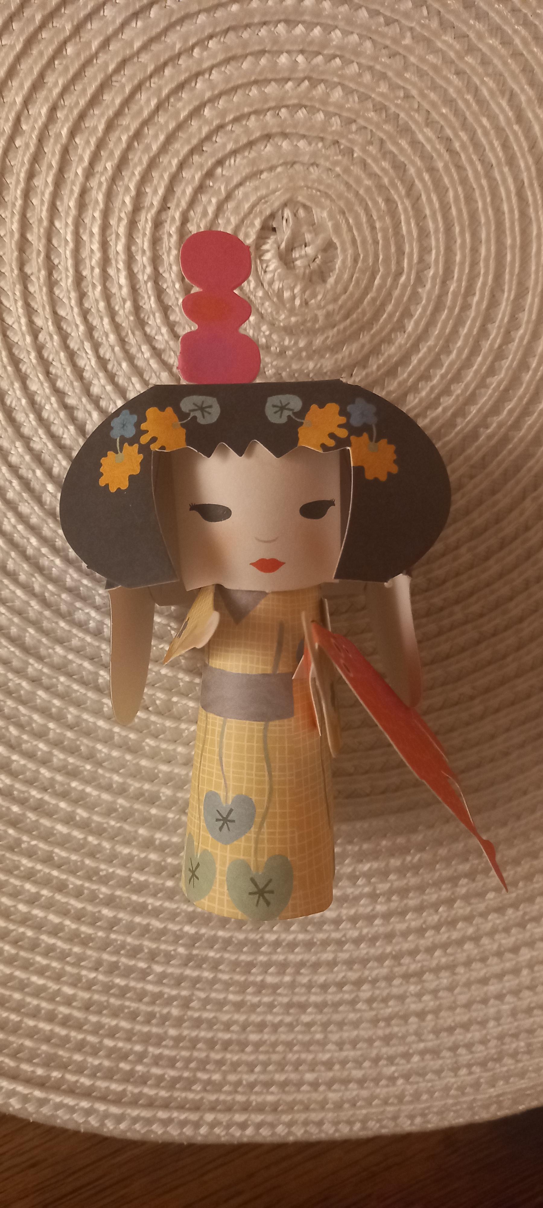 troc de troc kokeshi doll. image 0