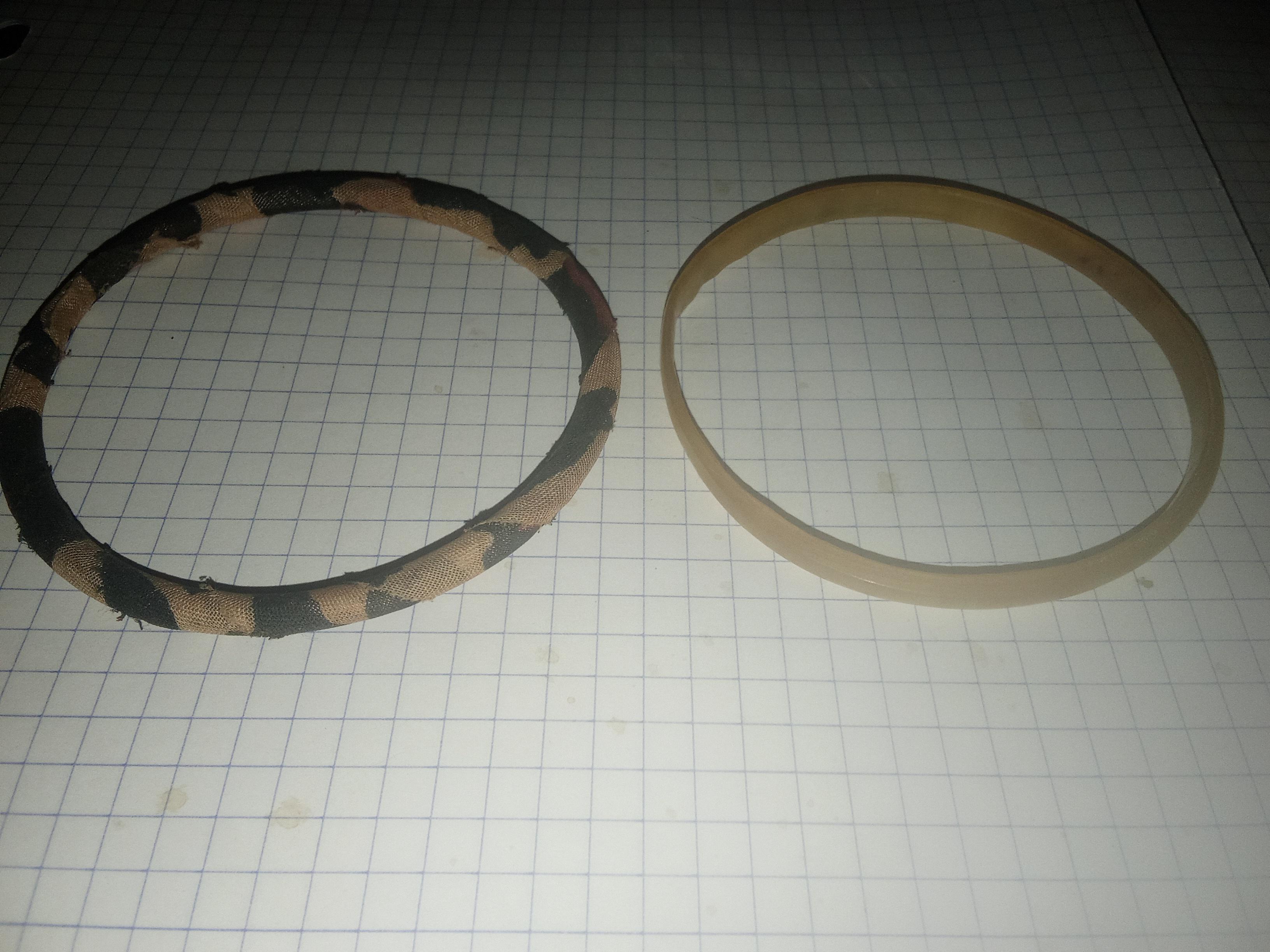 troc de troc 2 bracelet plastique 7 cm image 0