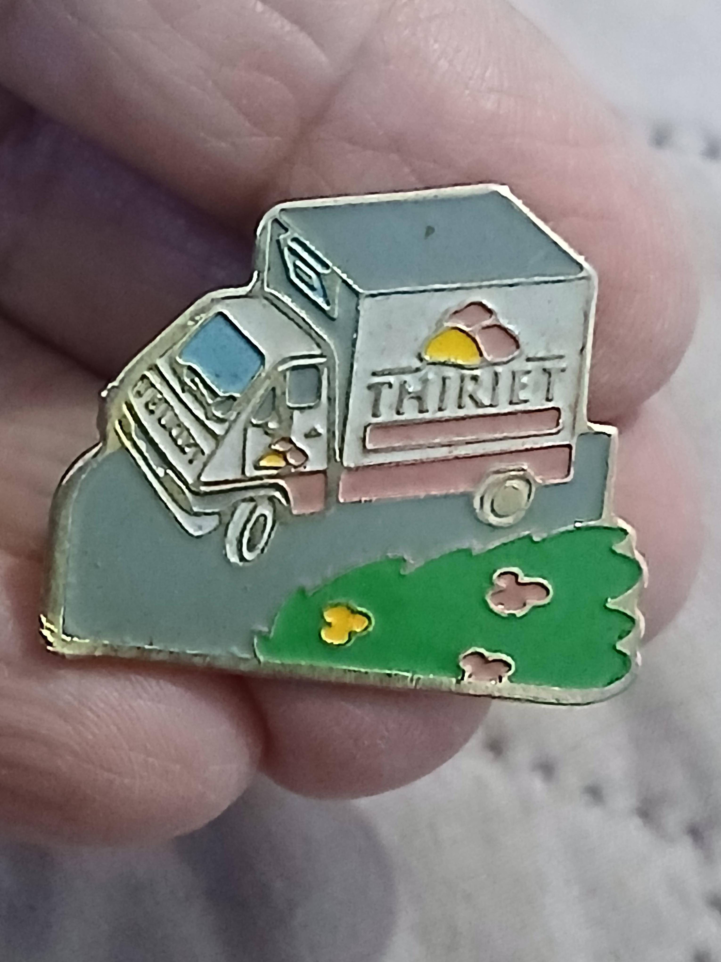 troc de troc un pins image 0