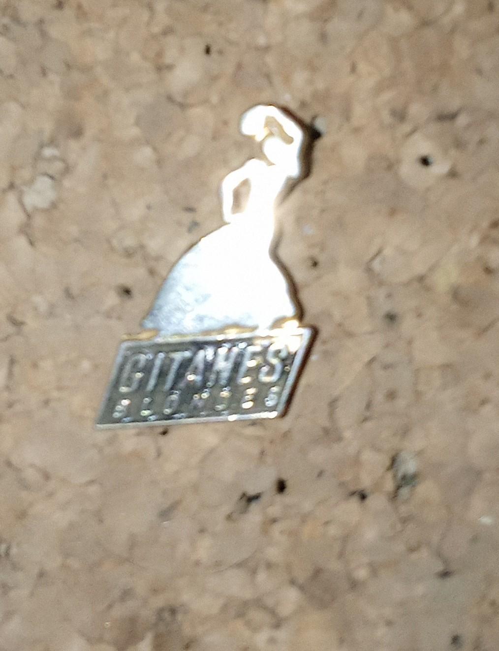 troc de troc pin's sans attache image 0