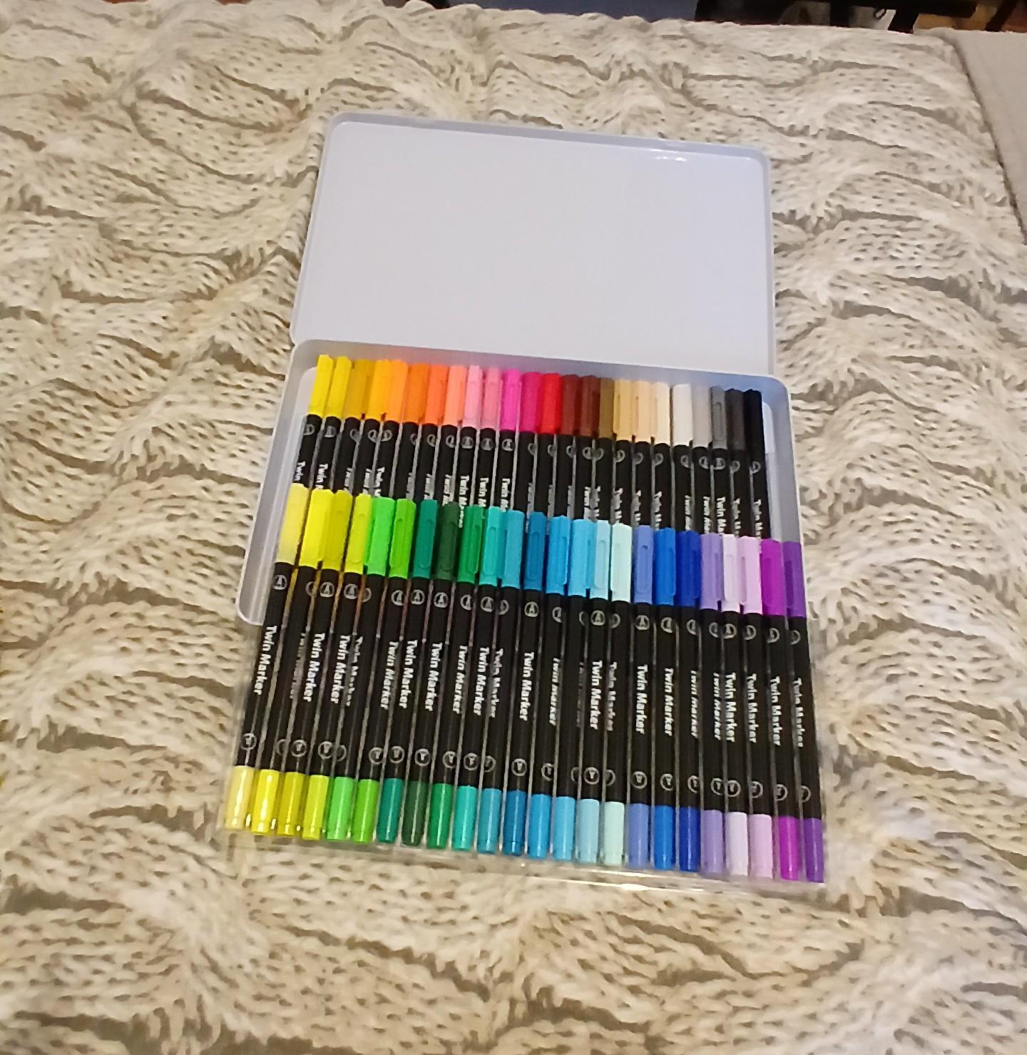 troc de troc reserver celvi. une boîte de 48 feutres image 1