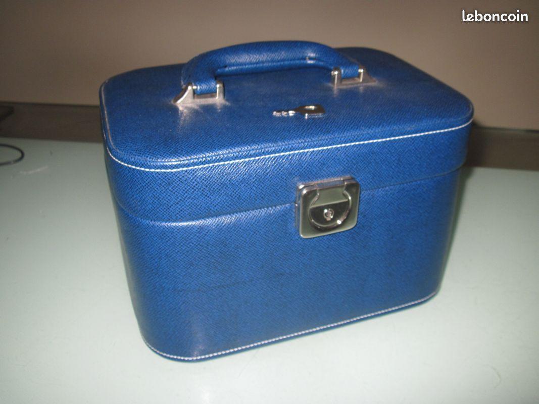 troc de troc recherche vanity bleu simi cuire image 0
