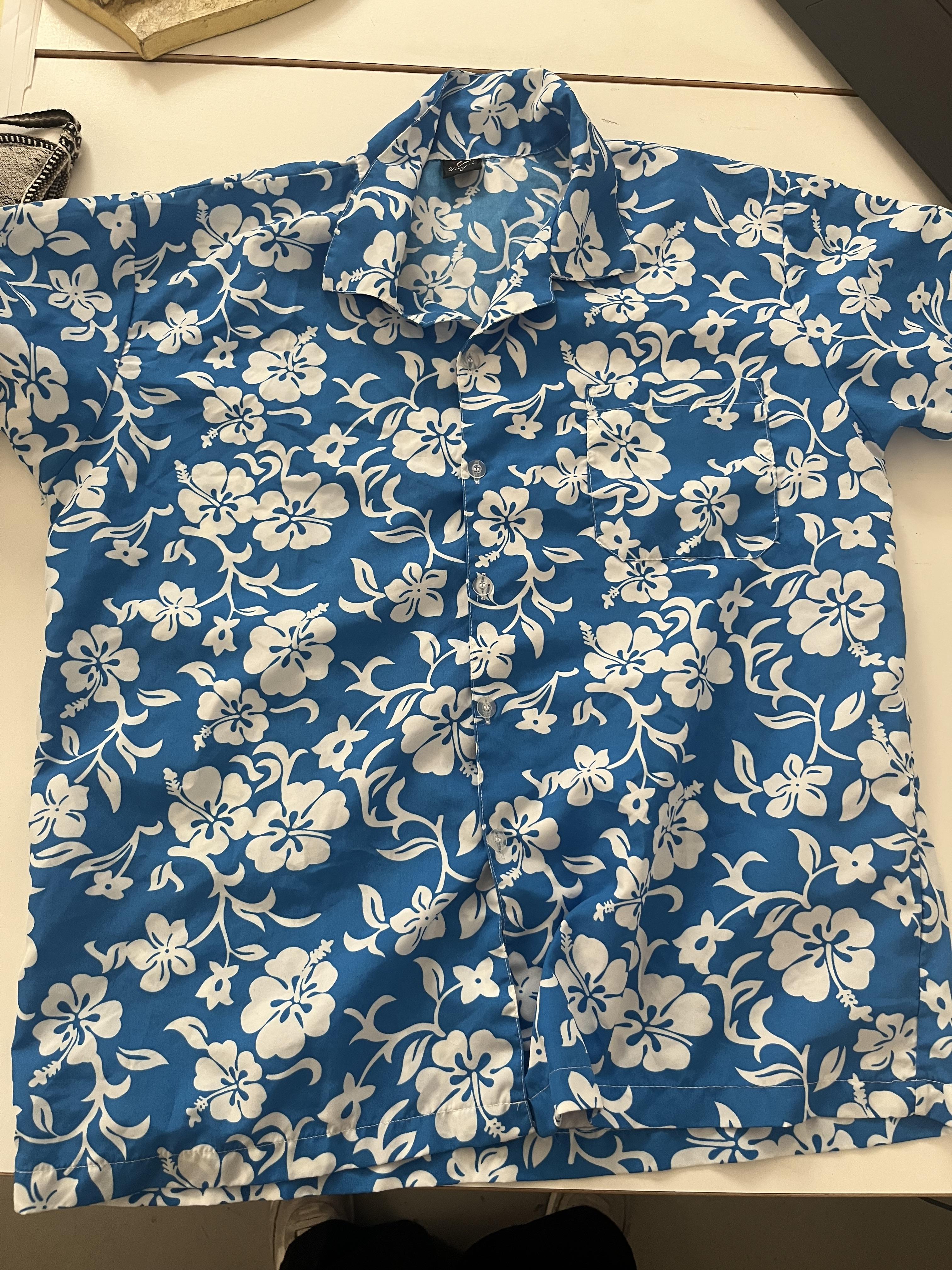 troc de troc jolie chemise estivale bleue à fleurs image 0