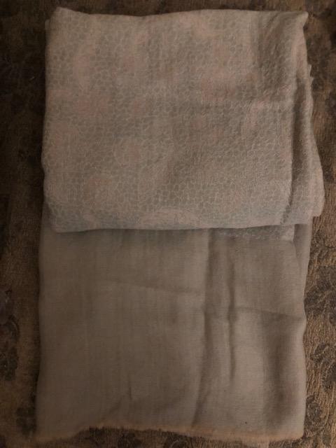 troc de troc châle bleu gris pâle motif ventilo image 0
