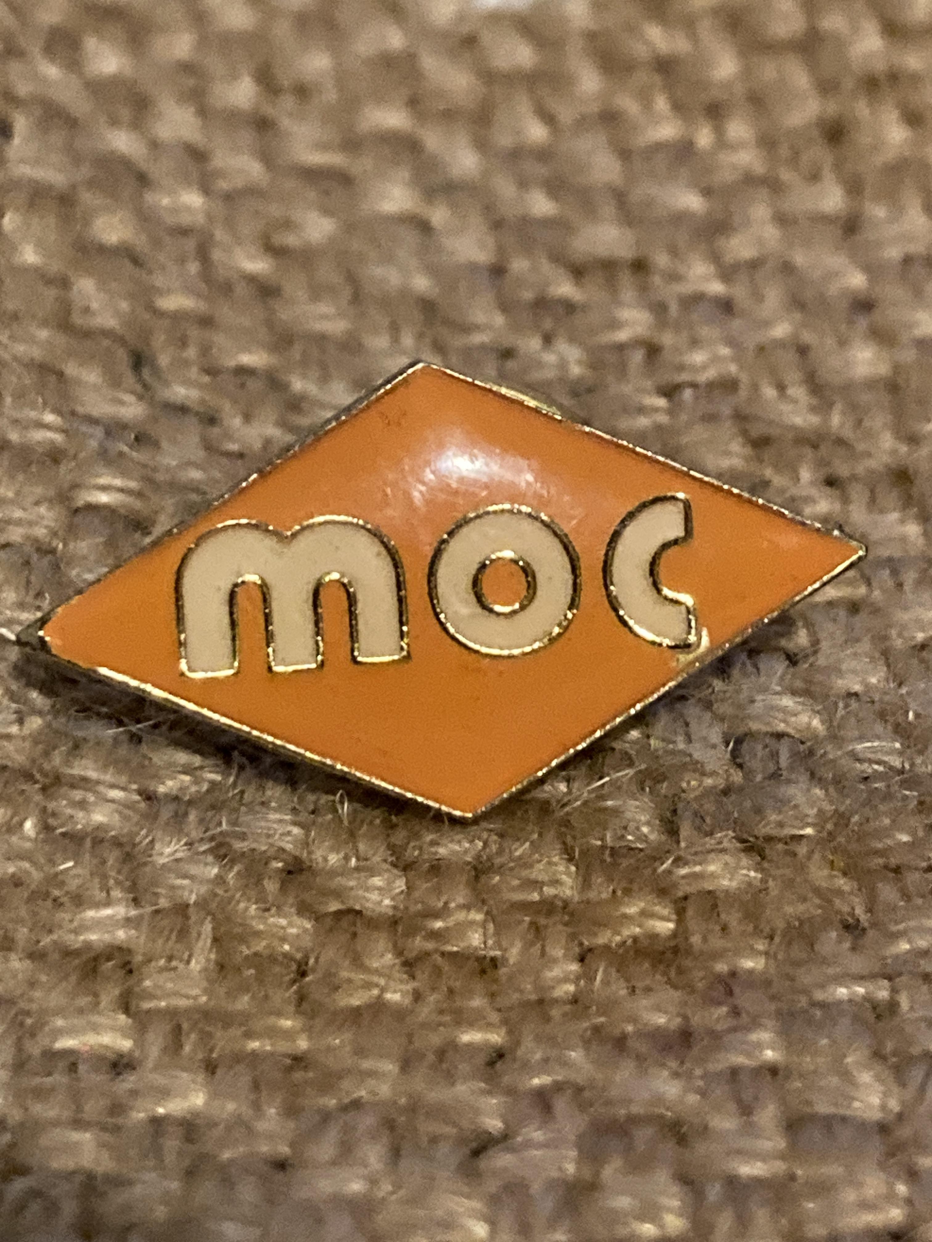 troc de troc pin’s moc image 0