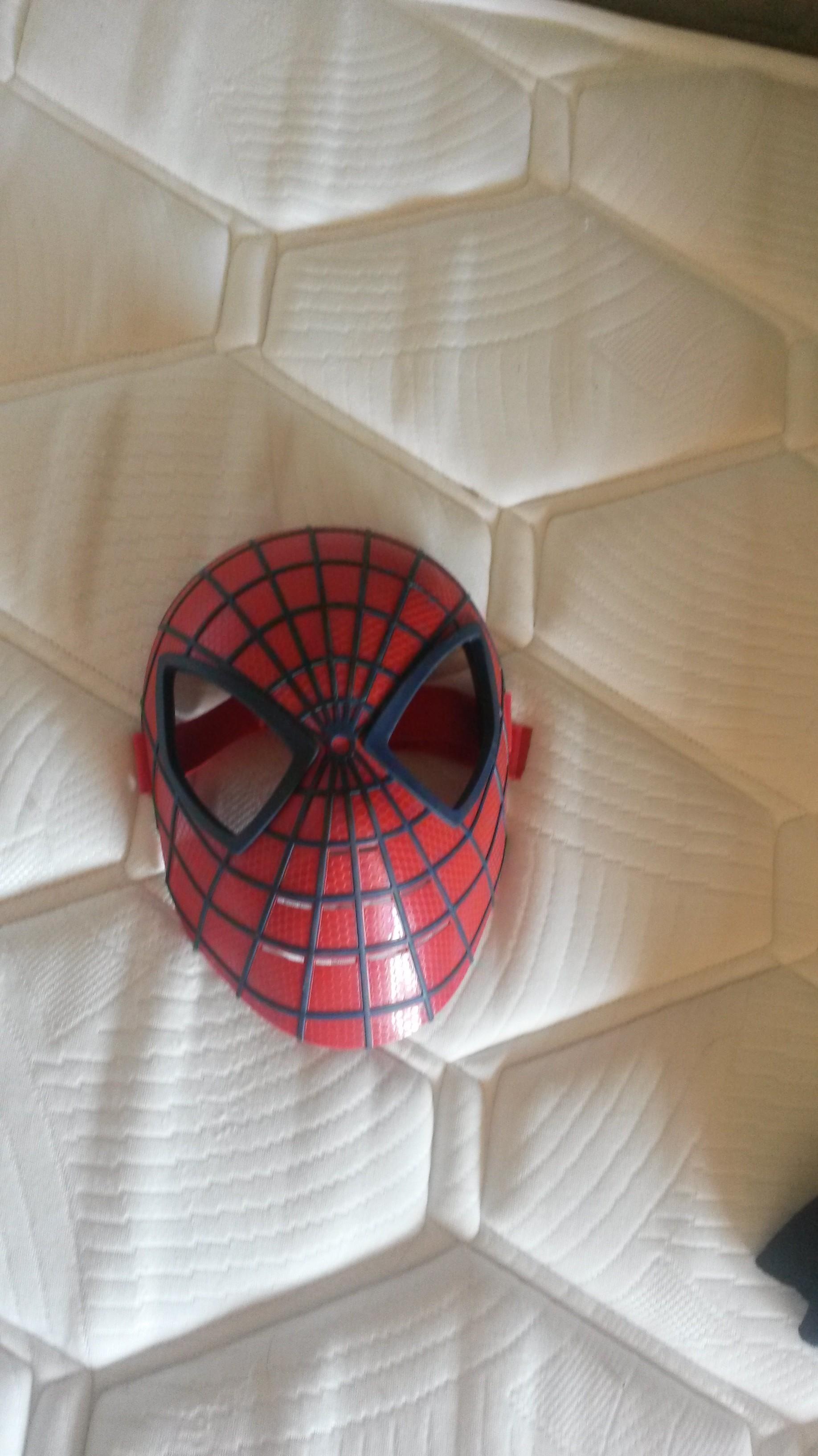 troc de troc masque rigide spiderman image 0