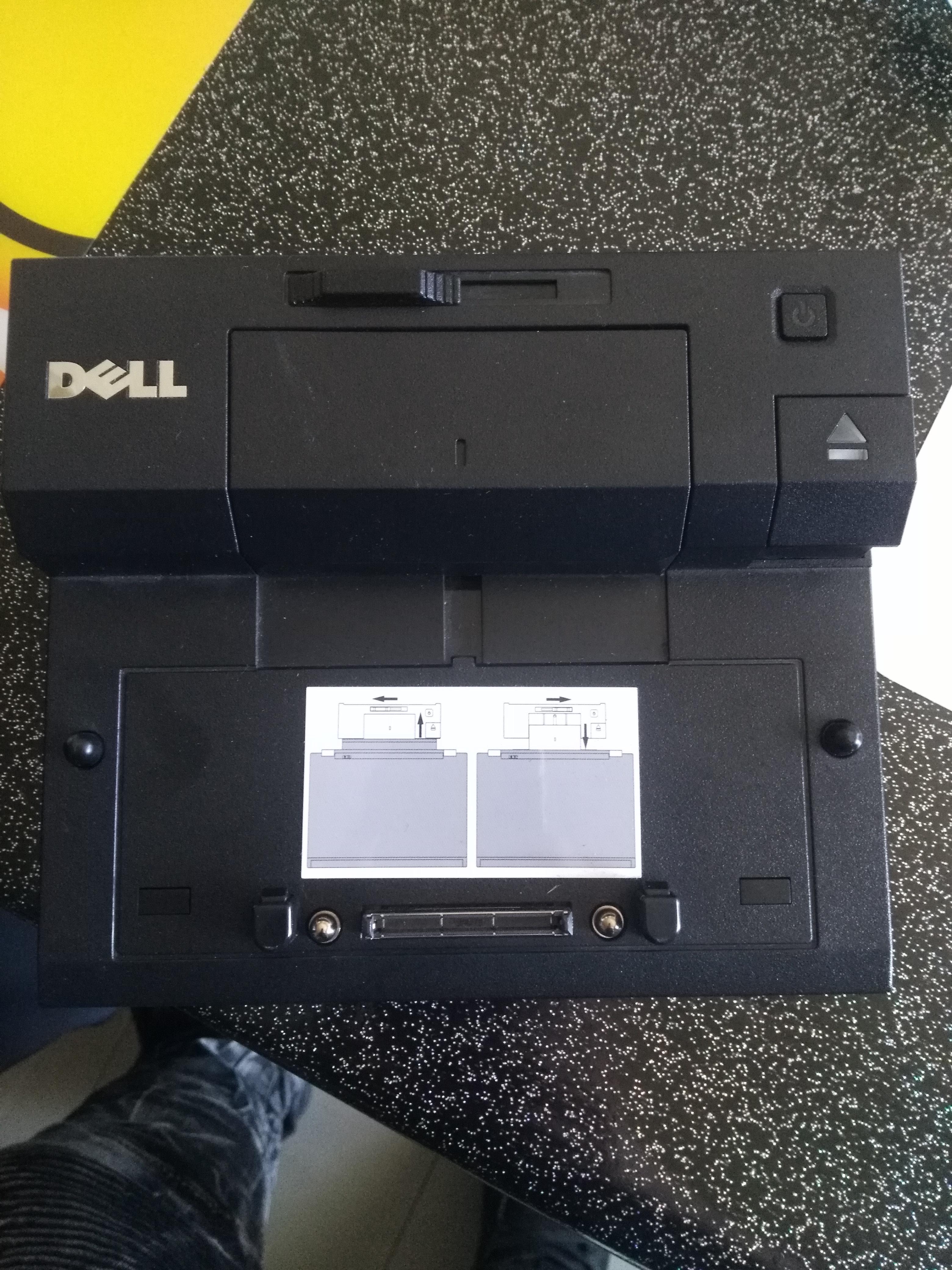 troc de troc ecran dell p2210f + station d'accueil dell k07a image 1