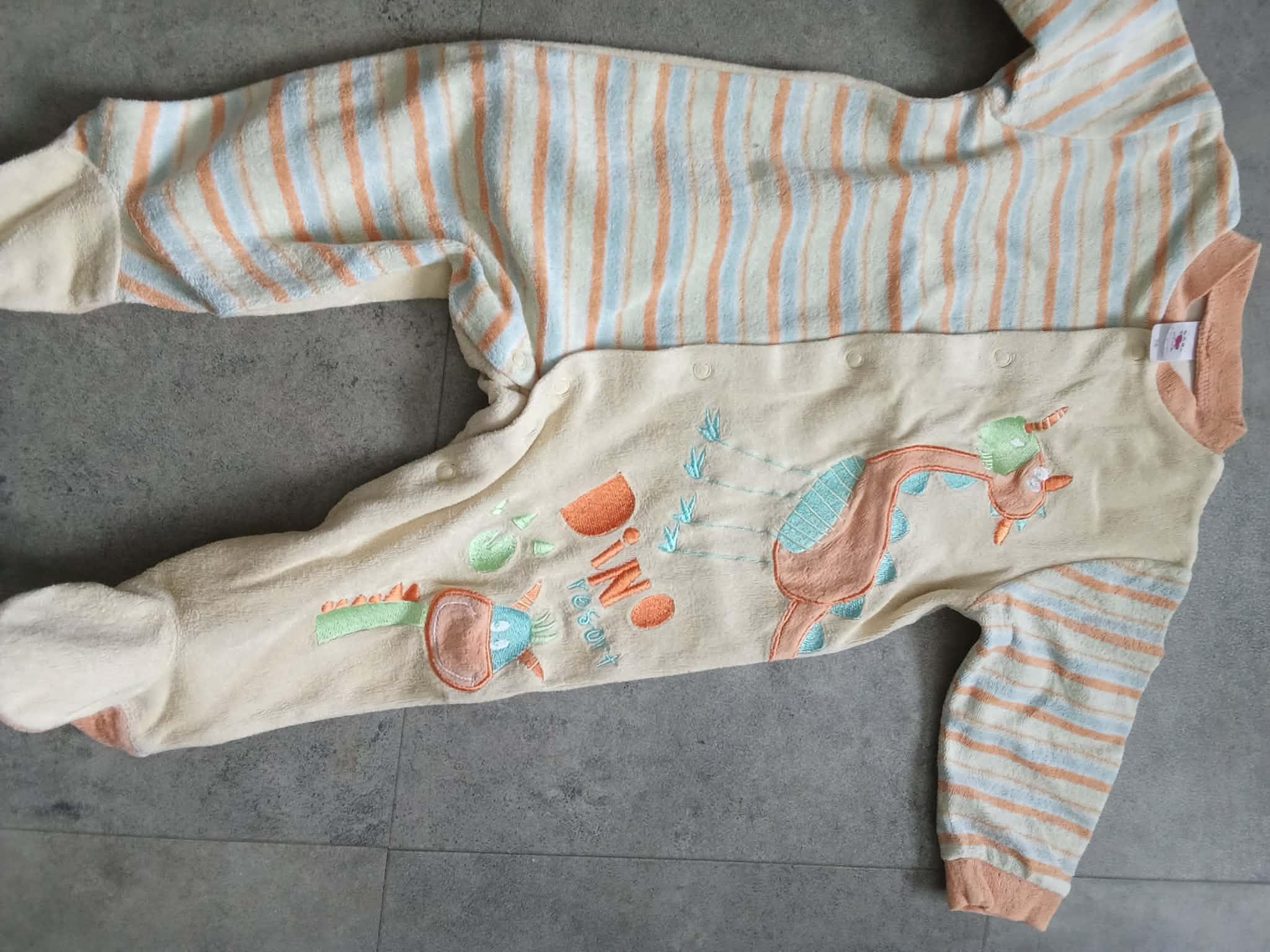 troc de troc pyjama jaune 1 an       74 image 0