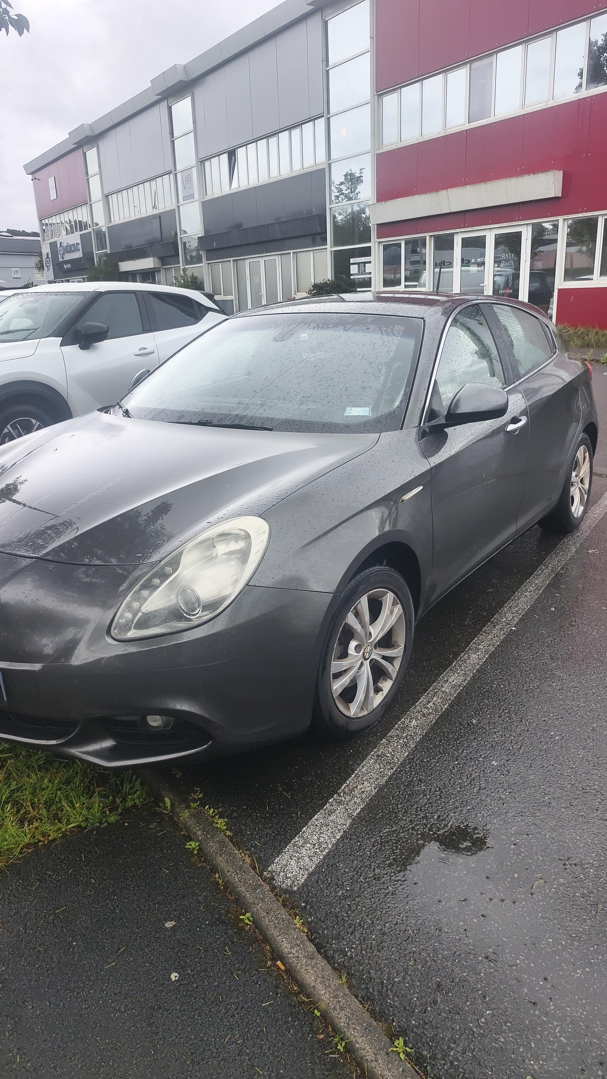 troc de troc Échange alfa romeo giulietta image 0